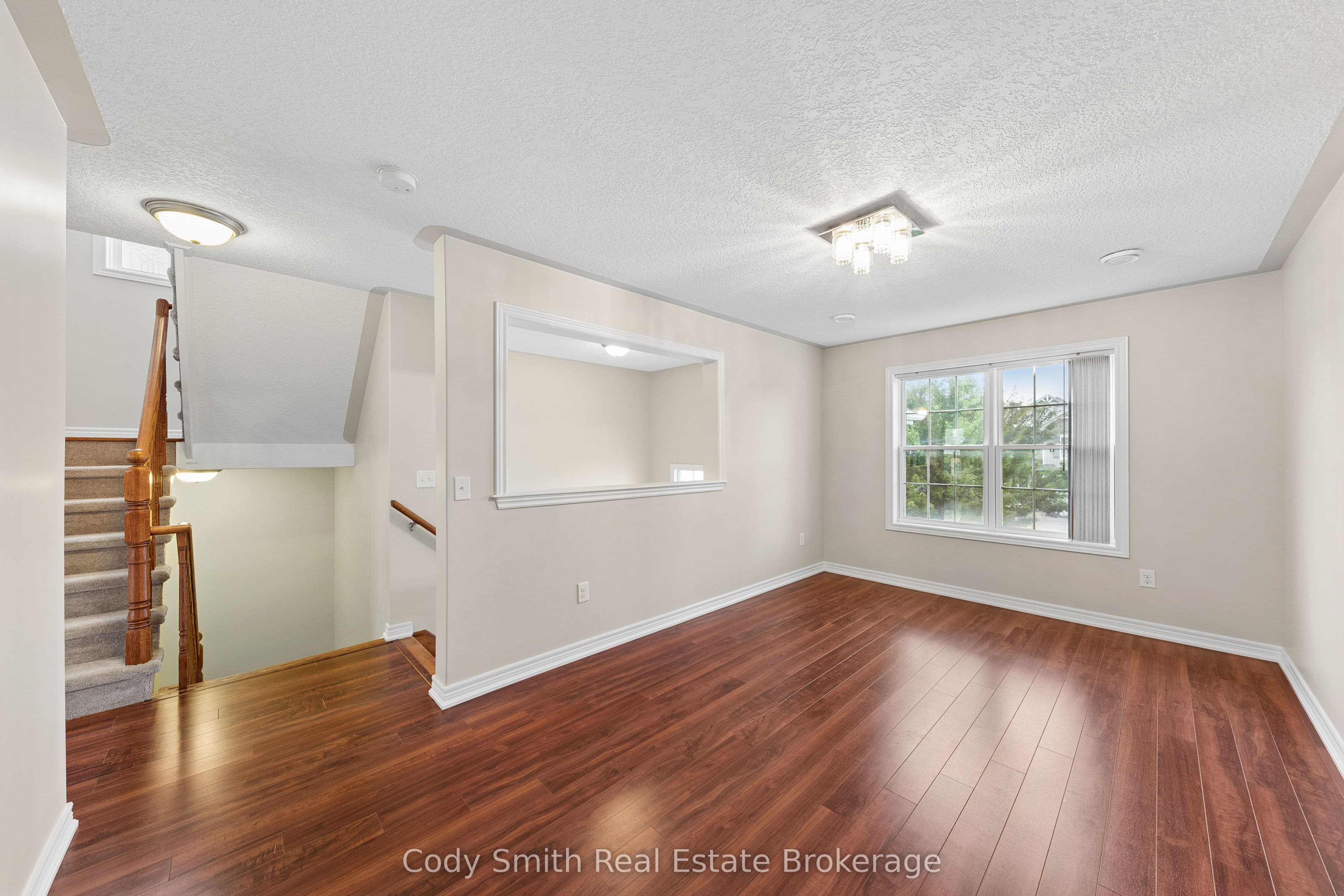 88 Pearl Drive, Orillia, ON L3V 0A6