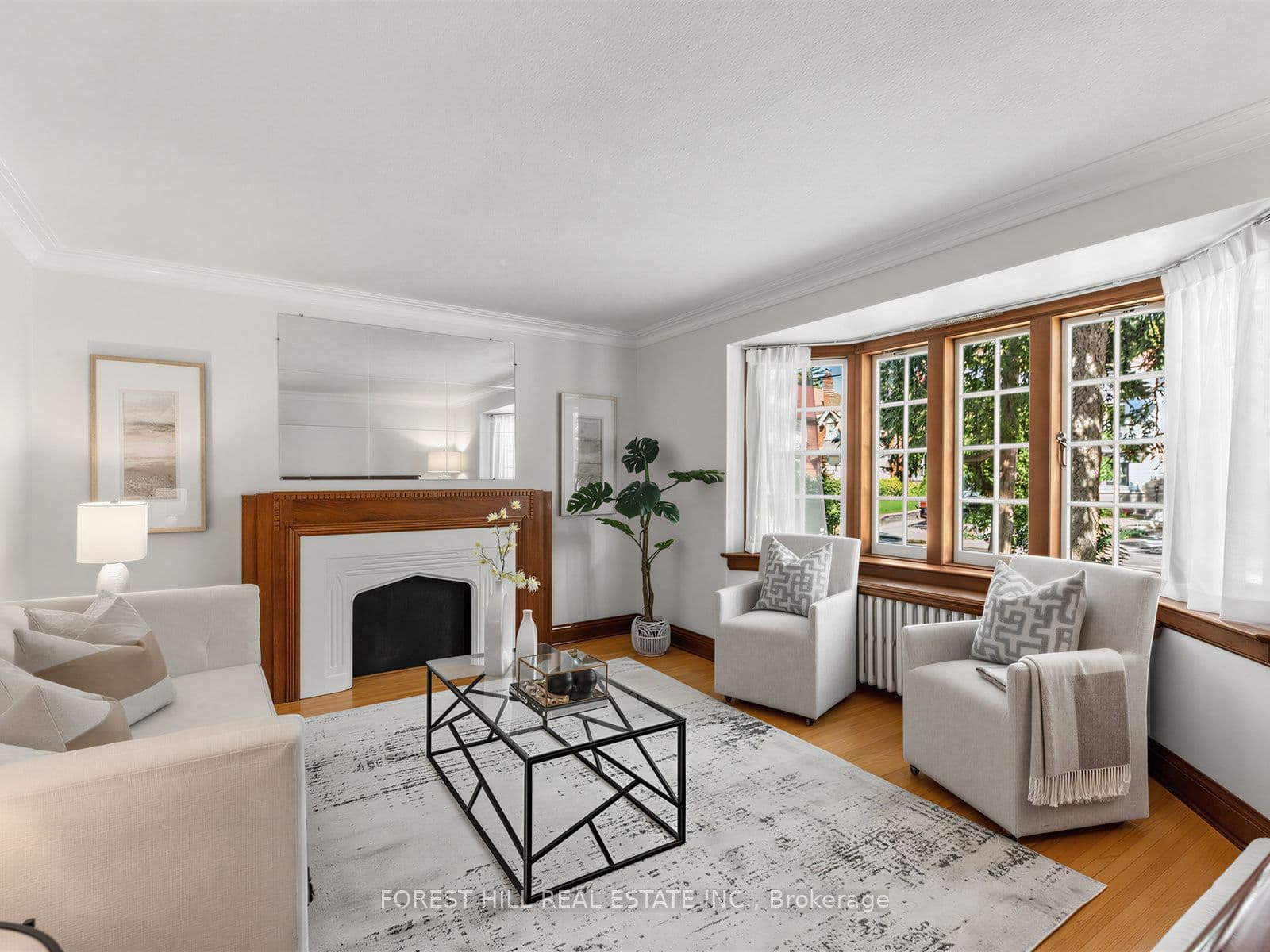 28 Castle Knock Road, Toronto, ON M5N 2J4
