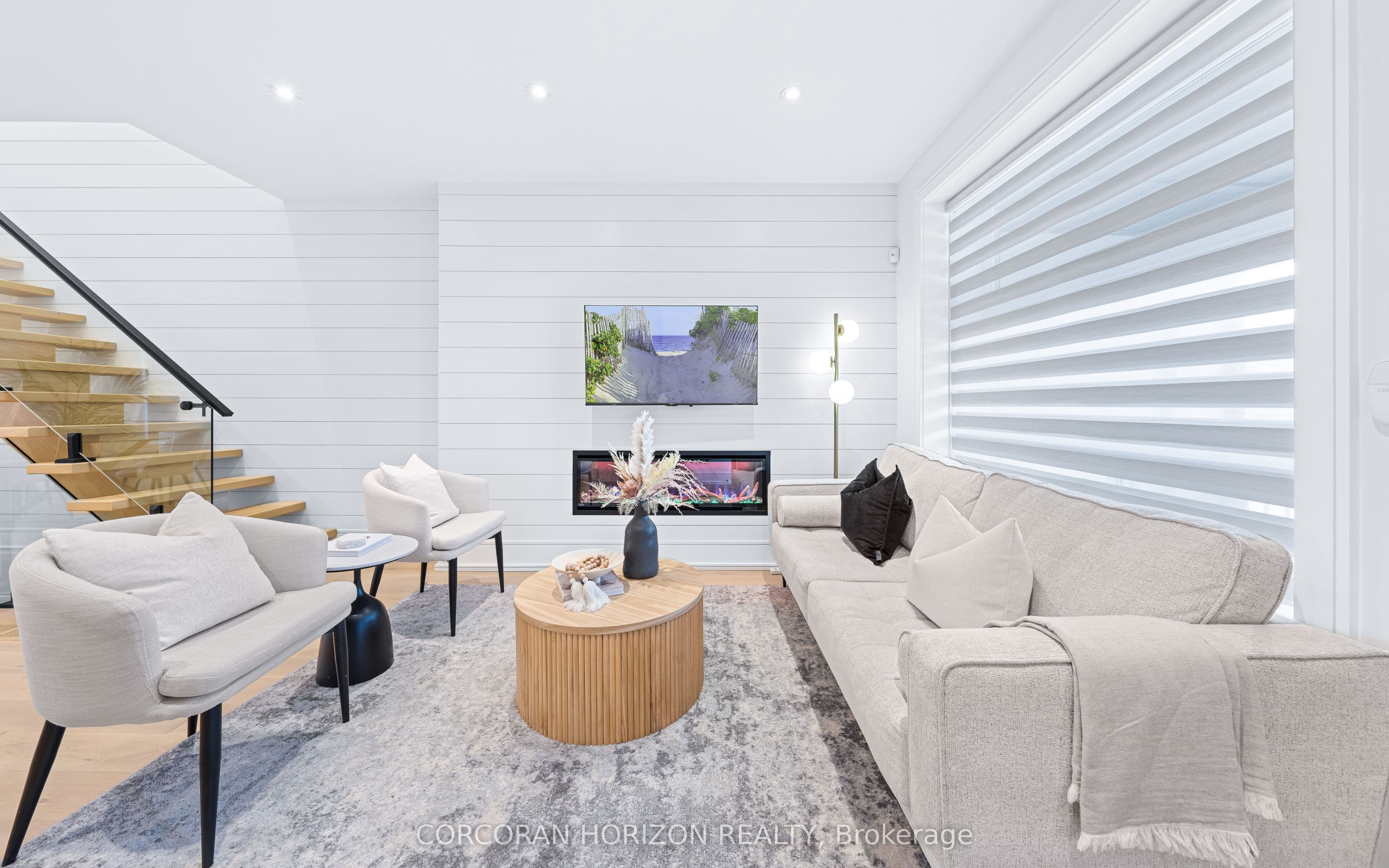 225 Christie Street, Toronto, ON M6G 3B5