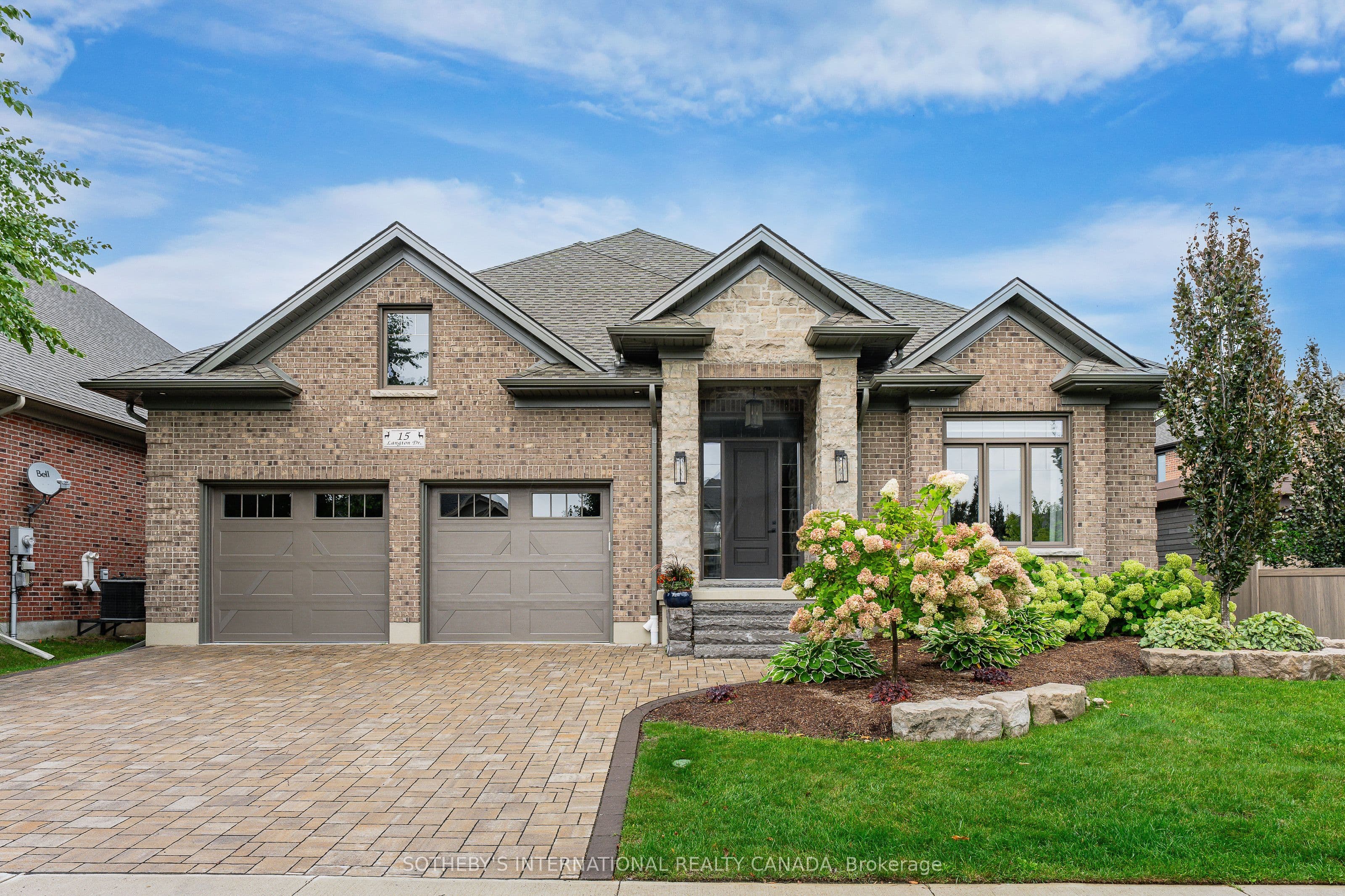15 Langton Drive, Kitchener, ON N2P 2X9