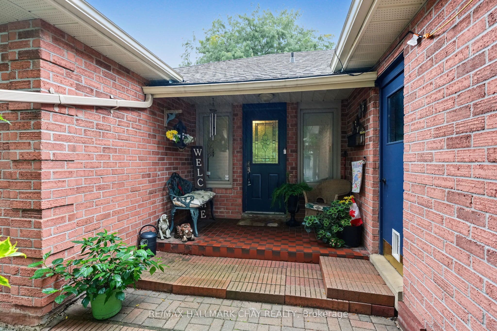66 Hutchinson Drive, New Tecumseth, ON L9R 1M2