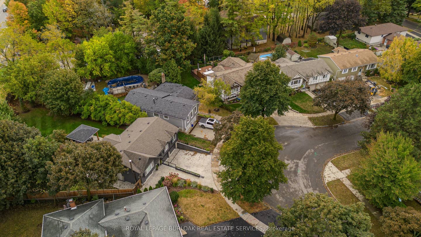2193 Lancaster Crescent, Burlington, ON L7P 3G4