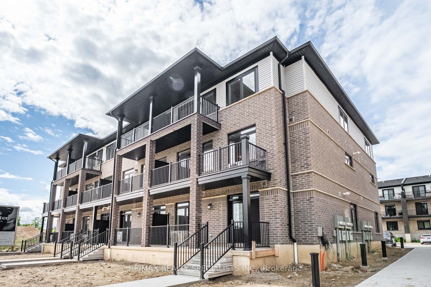 64 Thatcher Drive, Guelph, ON N1L 1B3