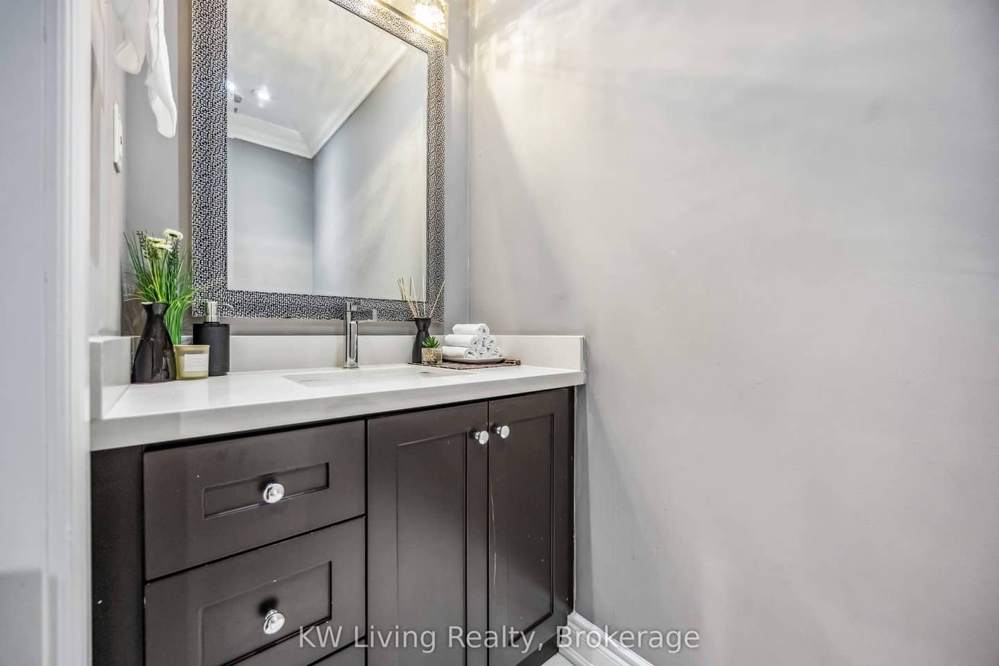 282B Aylesworth Avenue, Toronto, ON M1N 2K2