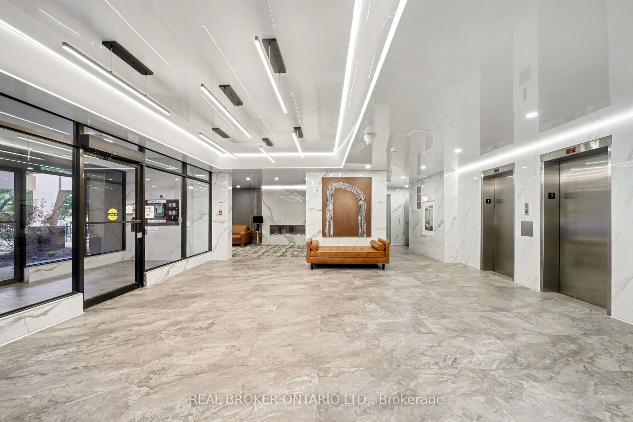 100 Canyon Avenue 503, Toronto, ON M3H 5T9