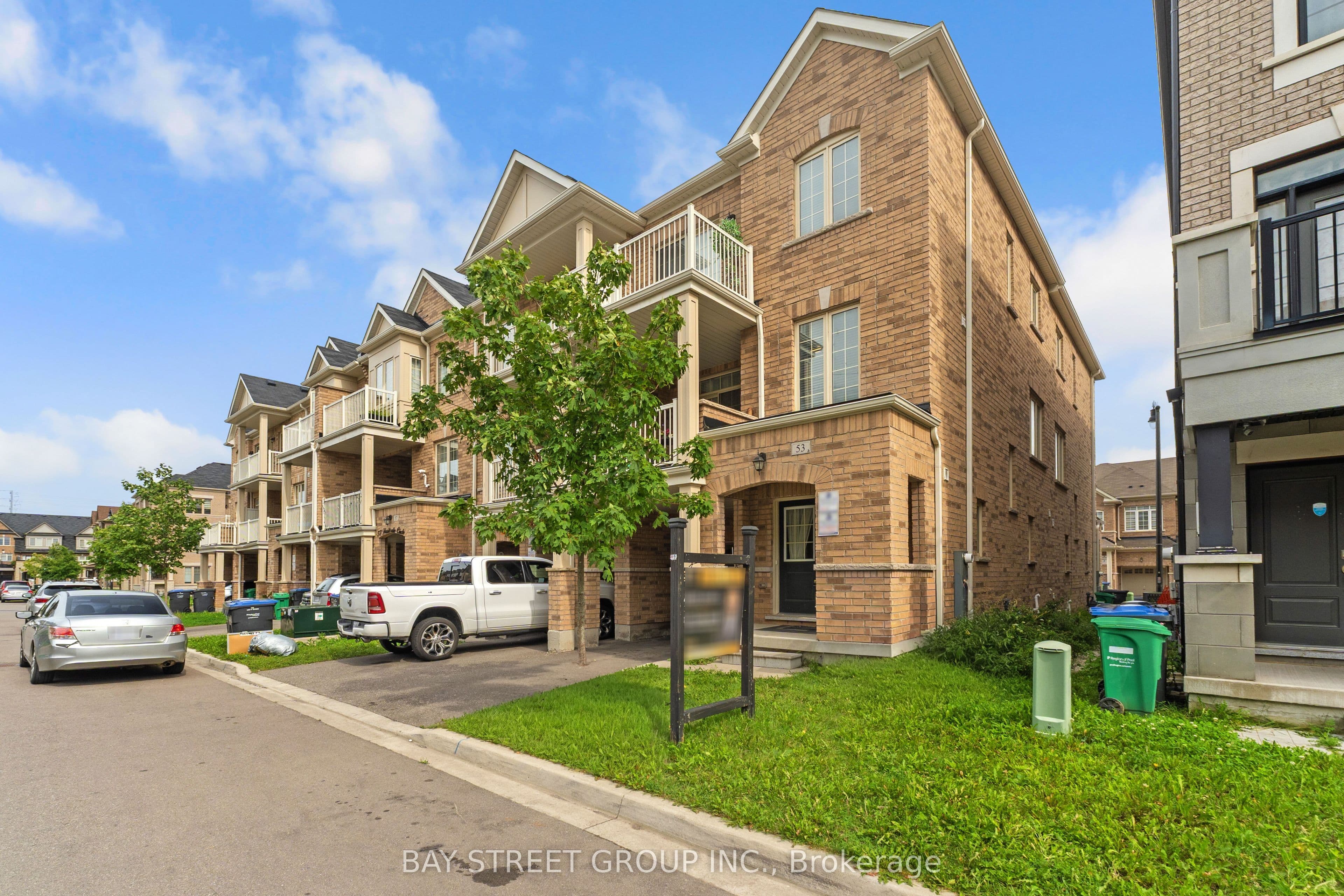 53 Fruitvale Circle, Brampton, ON L7A 5B9