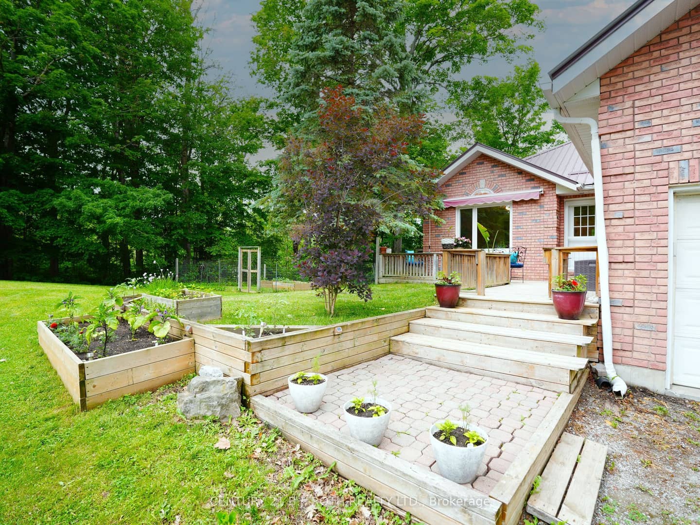 26 Bedford Road, Georgina, ON L0E 1R0