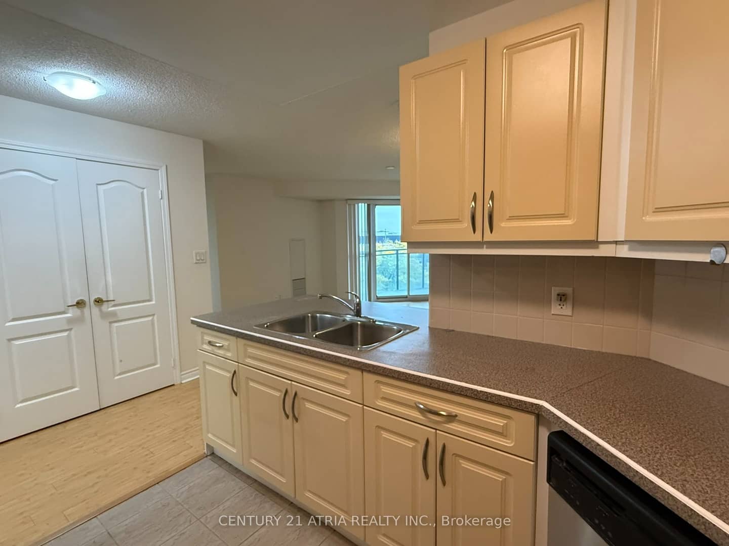 2020 Mcnicoll Avenue 330, Toronto, ON M1V 0B5