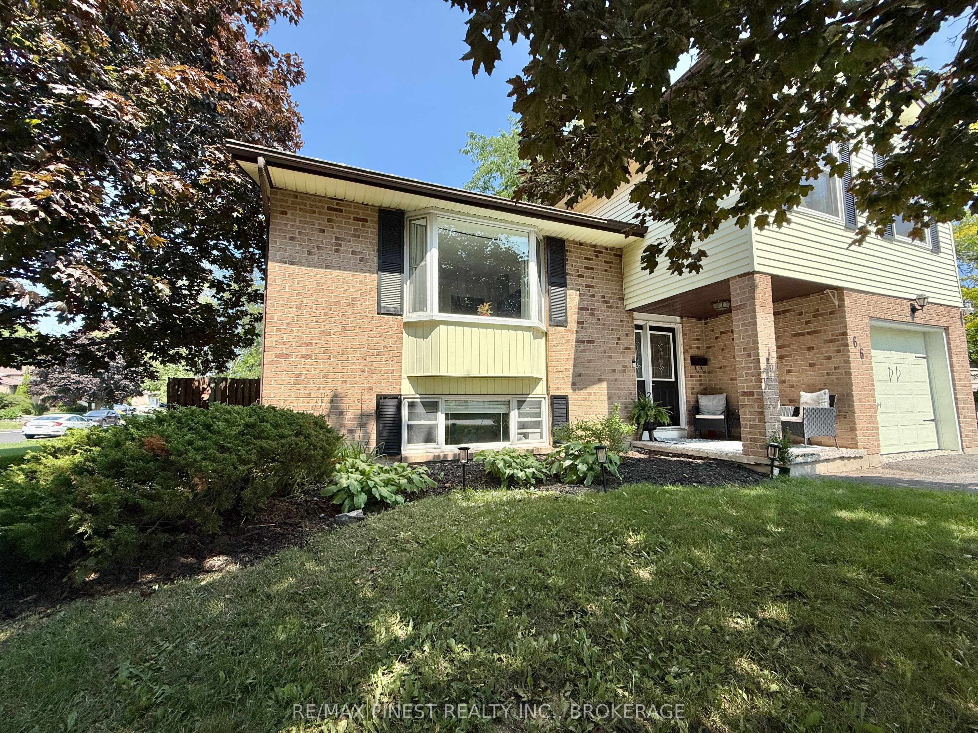 66 Nicholson Crescent, Loyalist, ON K7N 1X1