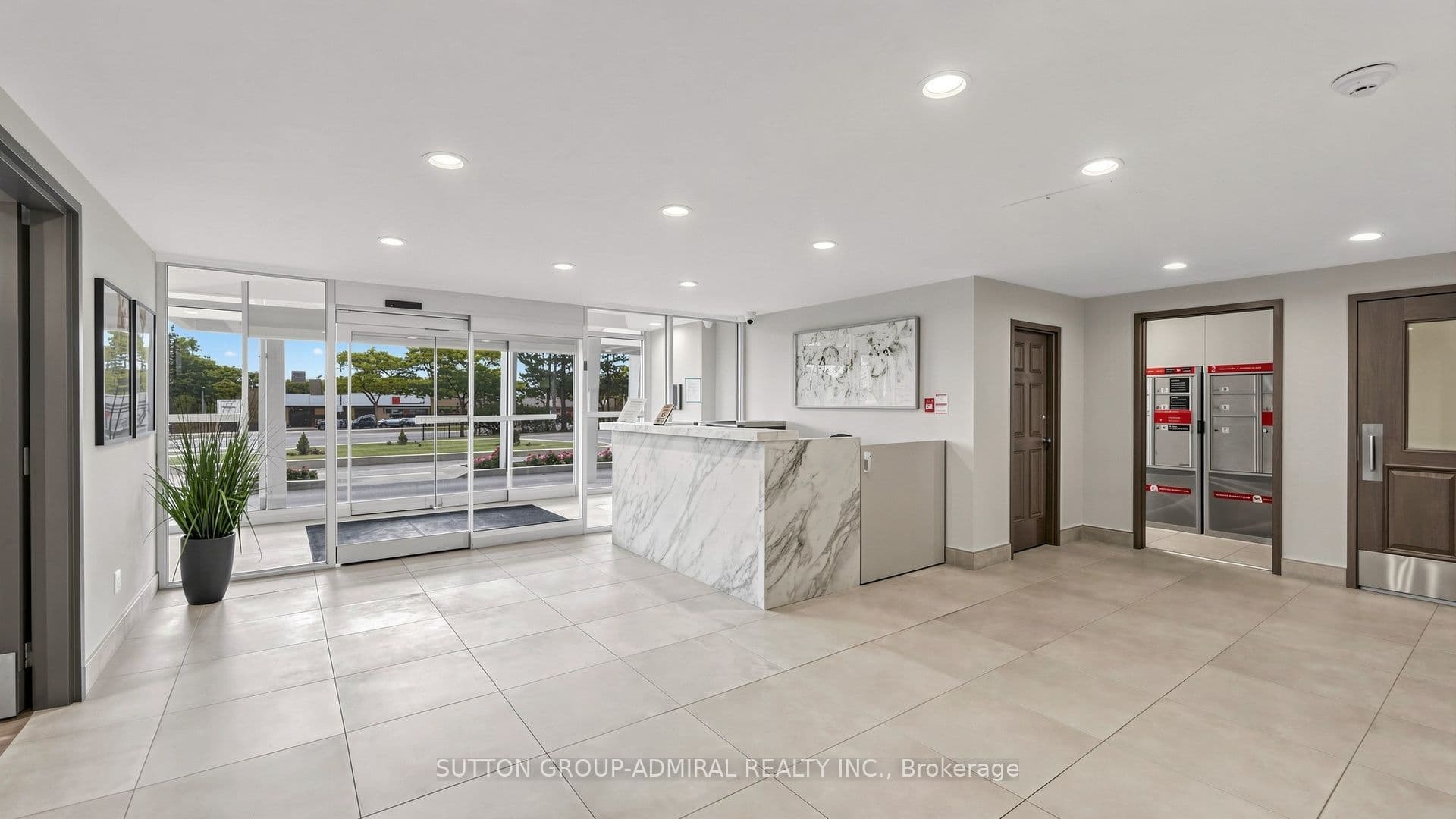 2550 Pharmacy Avenue 1804, Toronto, ON M1W 1H9