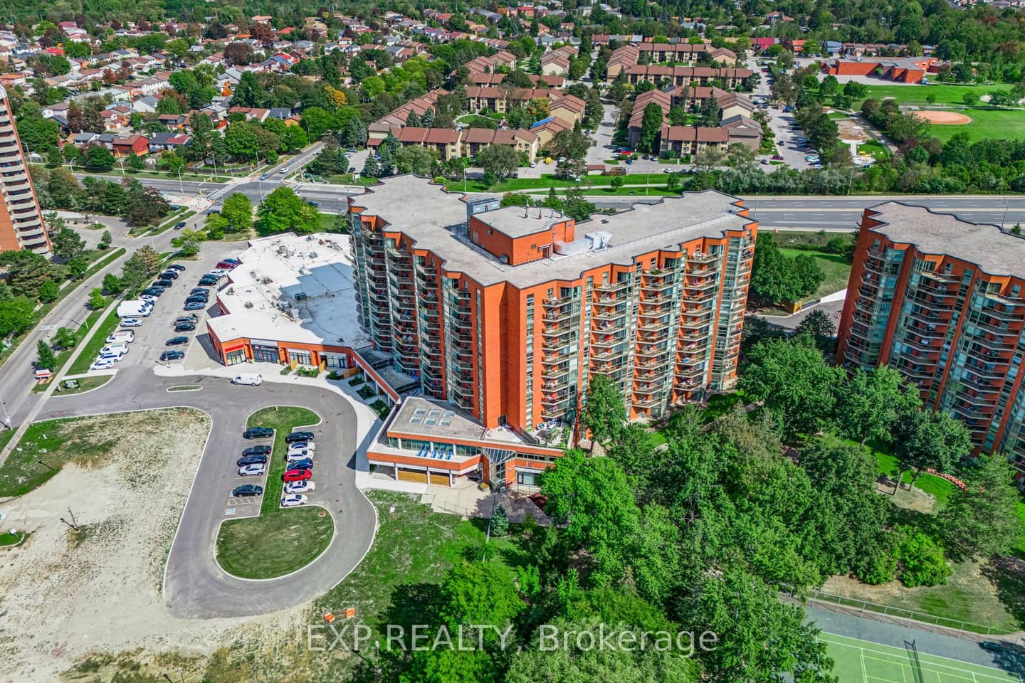 10 Dean Park Road 1108, Toronto, ON M1B 3G8
