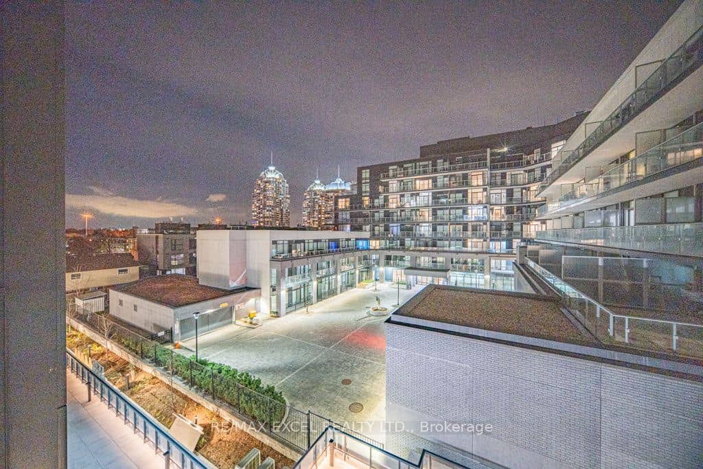 625 Sheppard Avenue E 302, Toronto, ON M2K 1B5