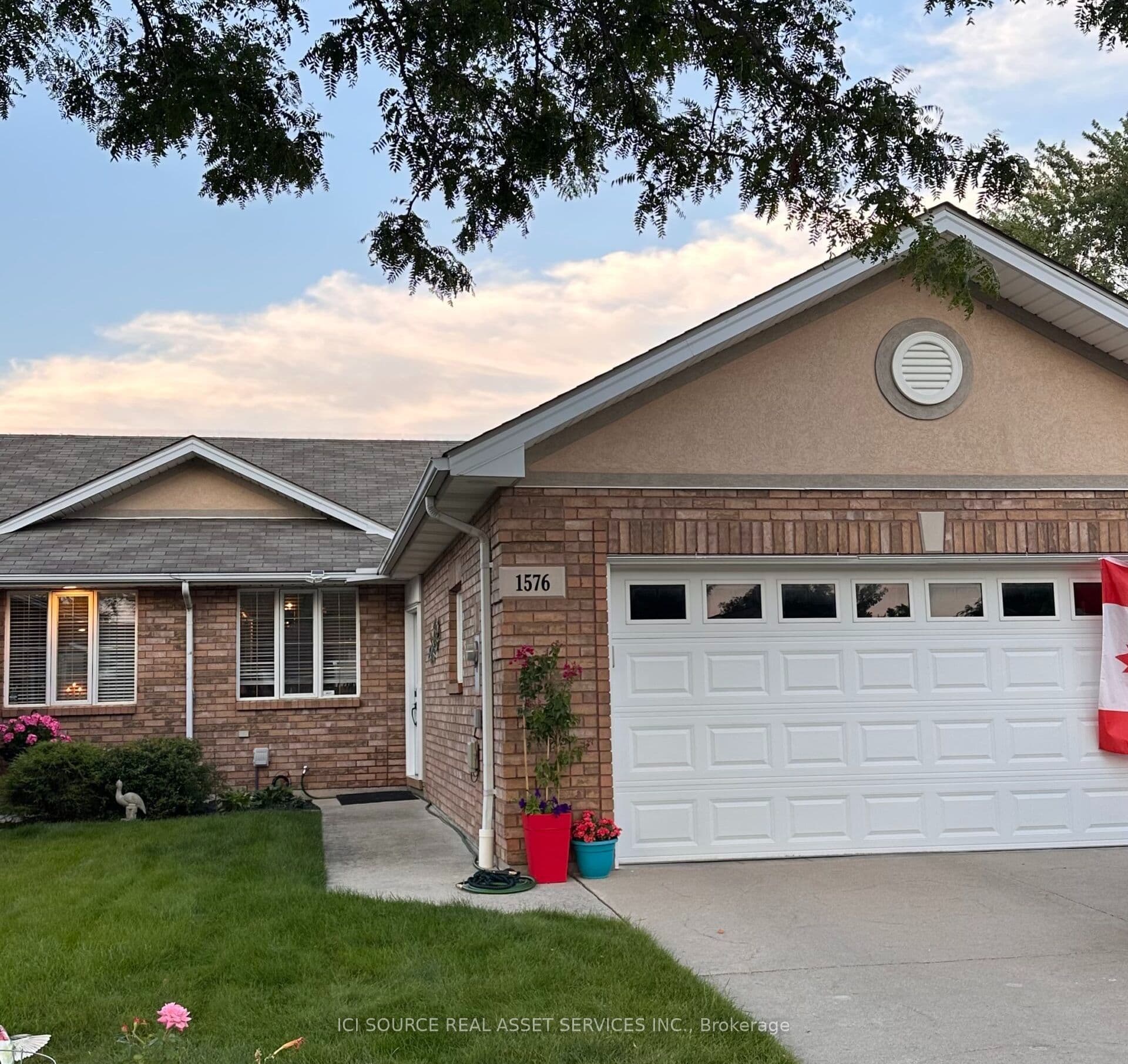 1576 Blue Heron Drive, Windsor, ON N8P 1L6