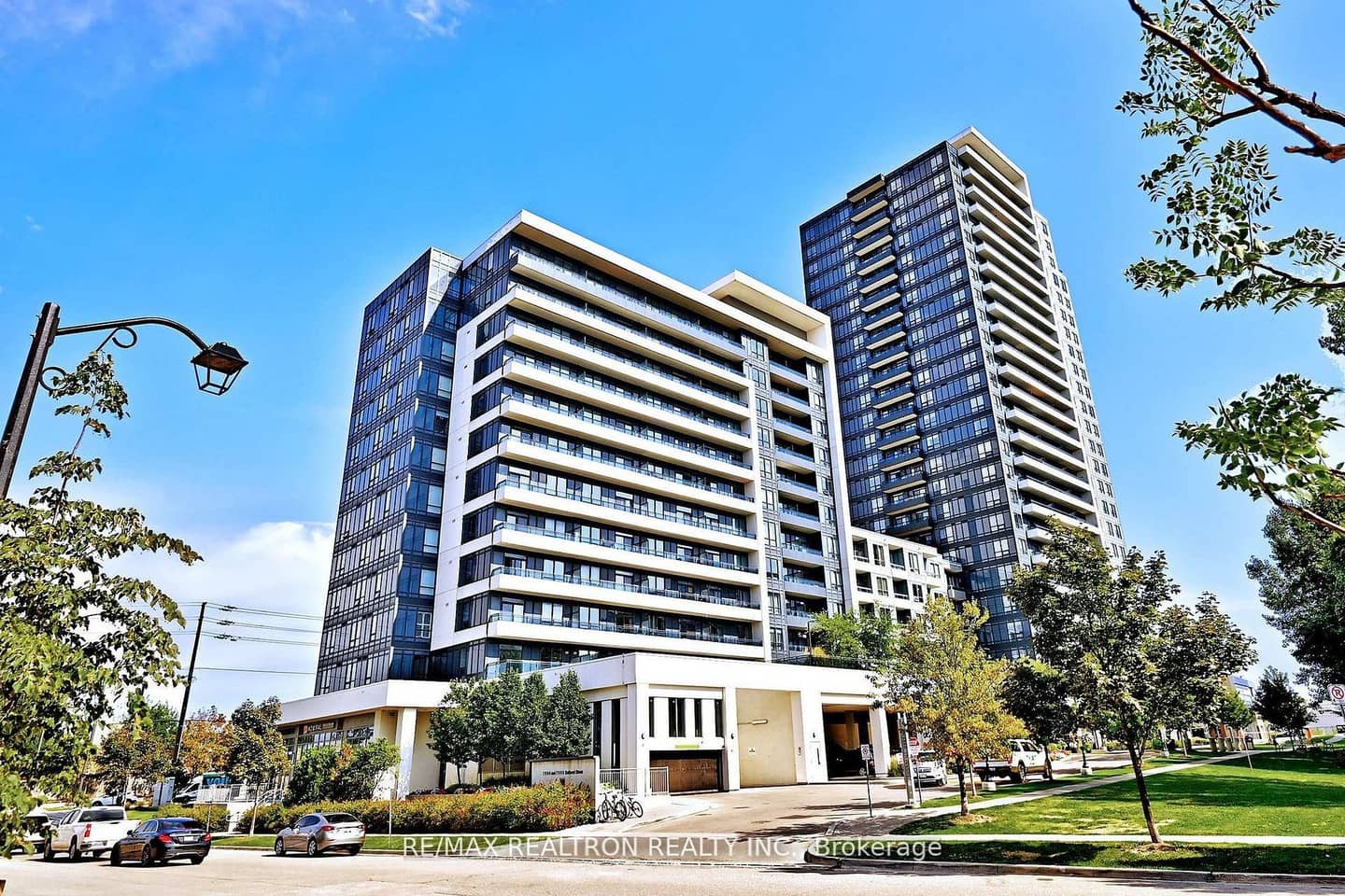 7900 Bathurst Street 1122, Vaughan, ON L4J 0J8