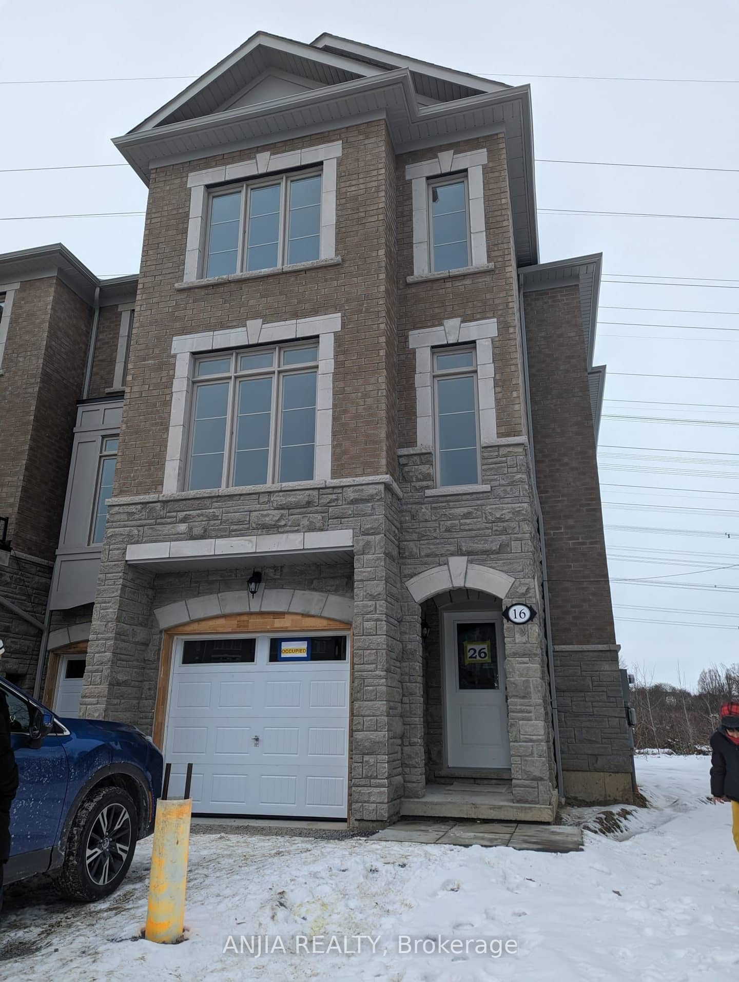 16 Coote Court, Ajax, ON L1T 0P5
