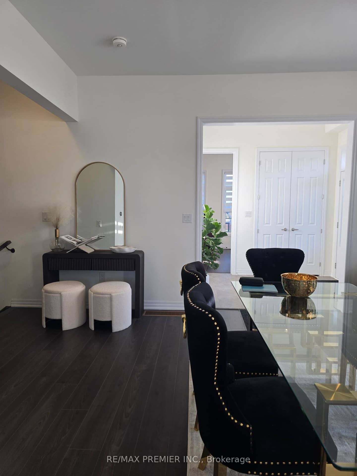 106 Ed Ewert Avenue, Clarington, ON L1B 0W7