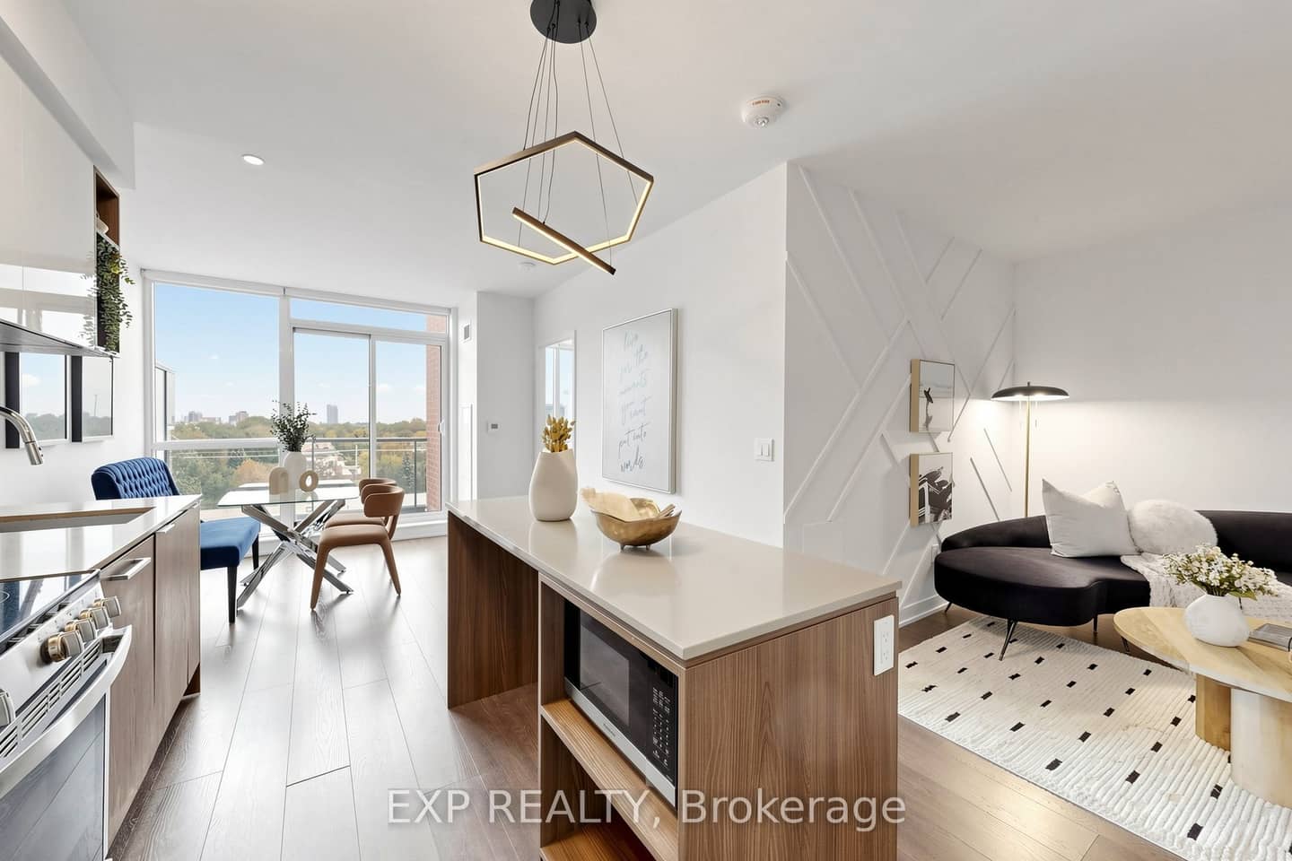 31 Tippett Road 611, Toronto, ON M3H 0C8