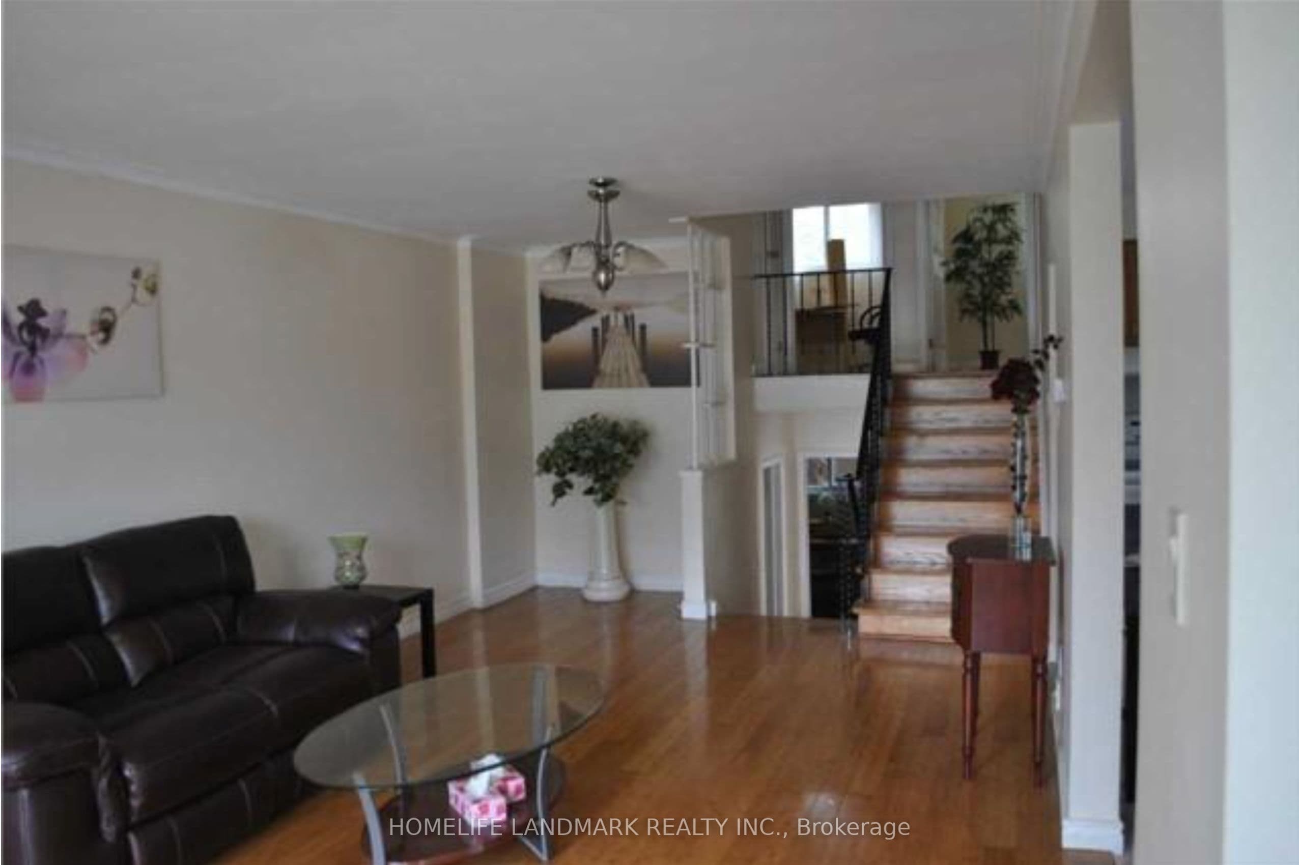 28 Roywood Drive, Toronto, ON M3A 2C6
