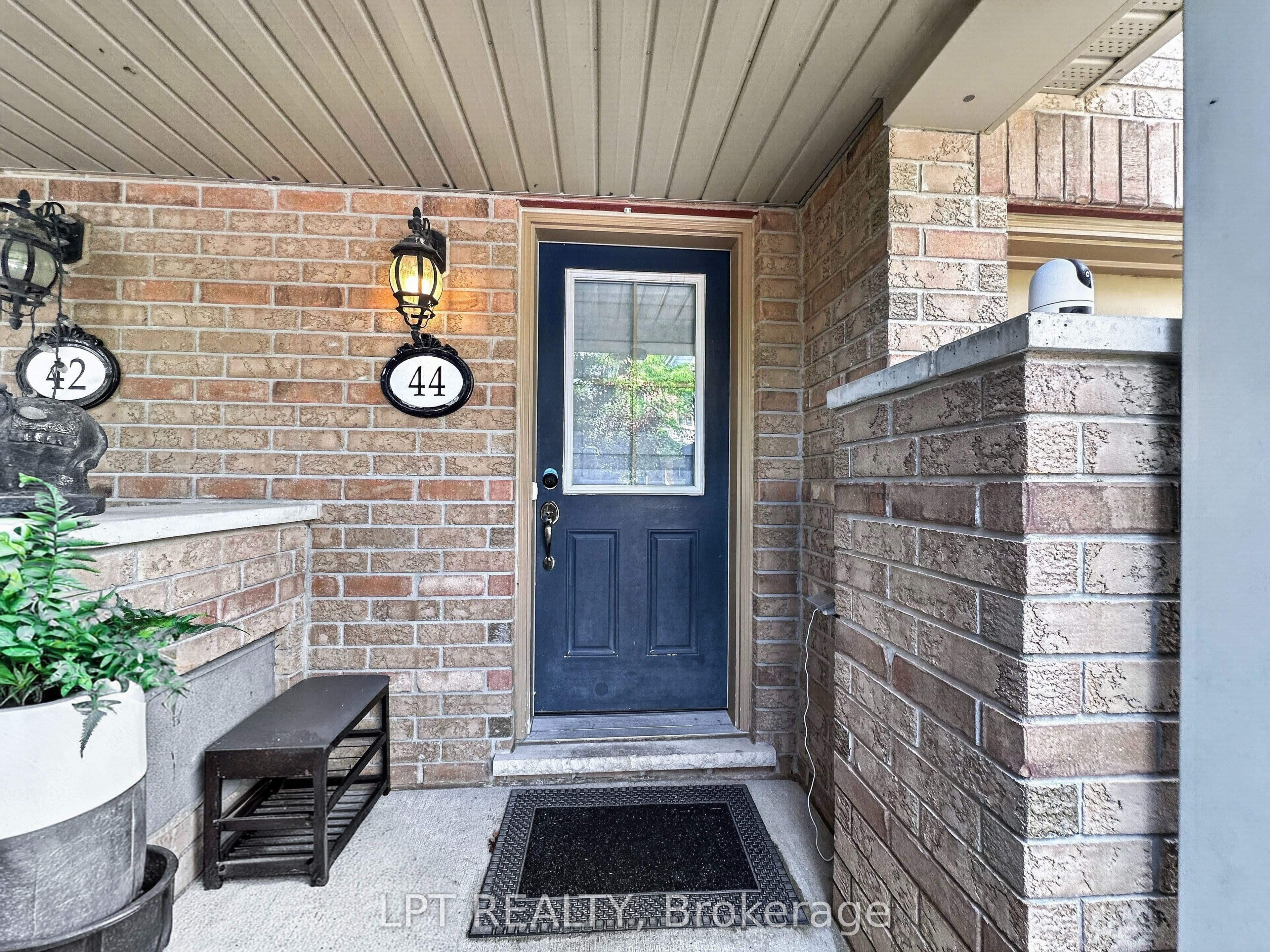 44 Cedar Lake Crescent, Brampton, ON L6Y 0P9