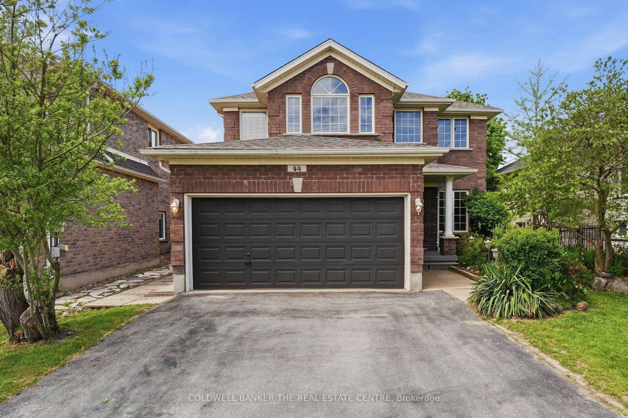44 Prince William Way, Barrie, ON L4N 0Y9