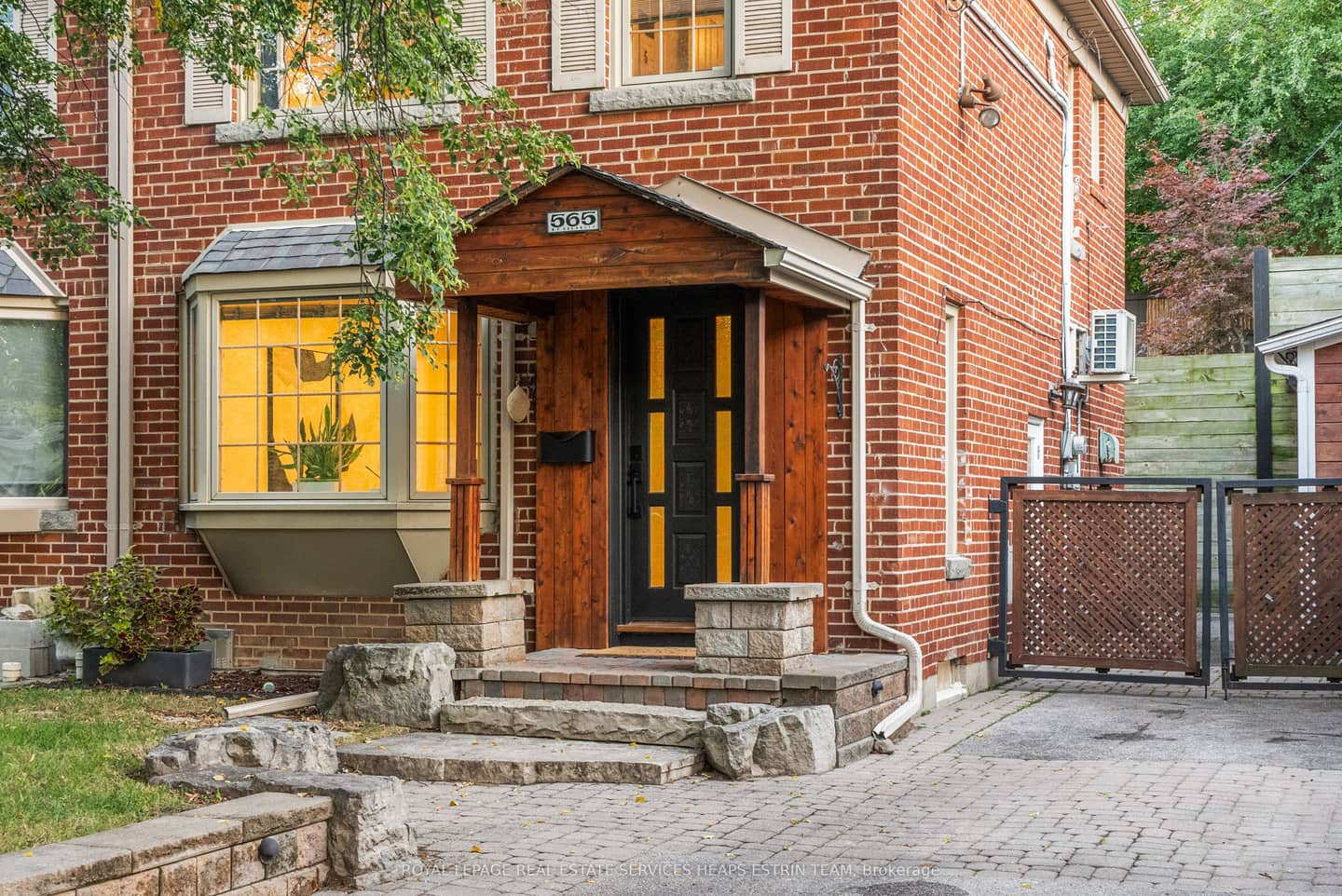 565 Roehampton Avenue, Toronto, ON M4P 1S5