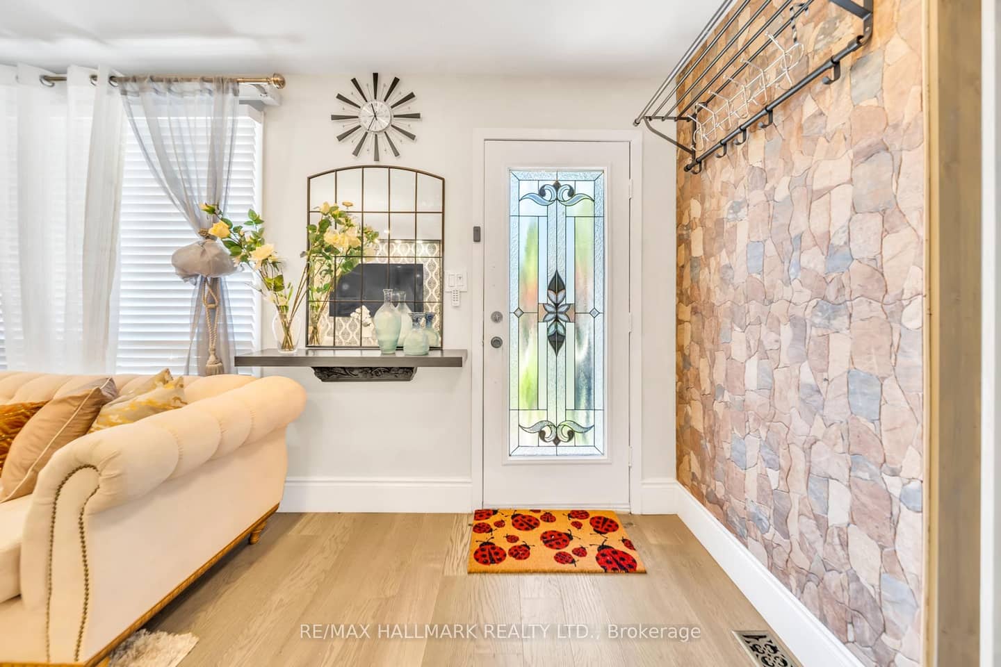 268 Pasadena Drive, Georgina, ON L4P 2Y9