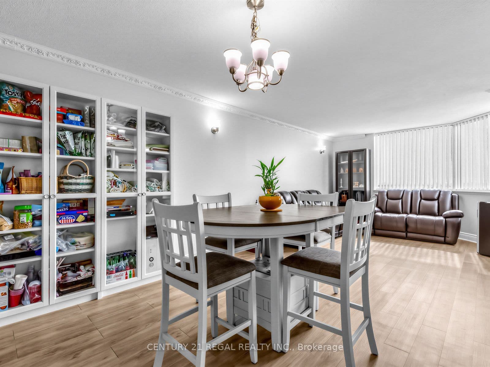 234 Albion Road 2105, Toronto, ON M9W 6A5