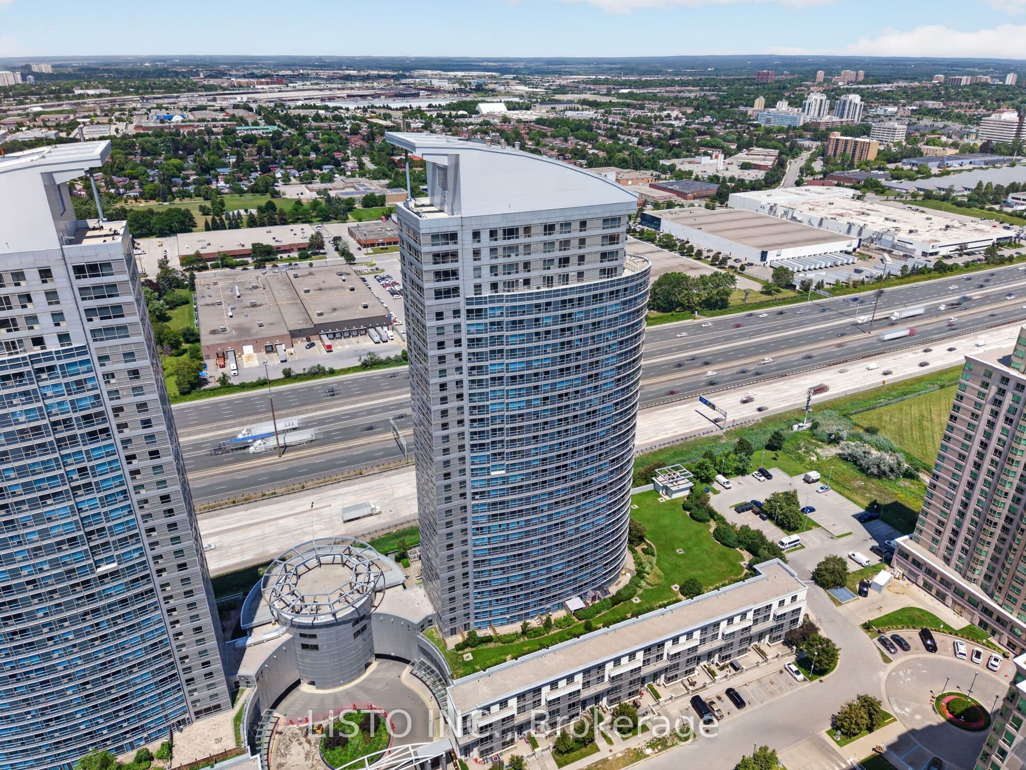 38 Lee Centre Drive 3515, Toronto, ON M1H 3J7