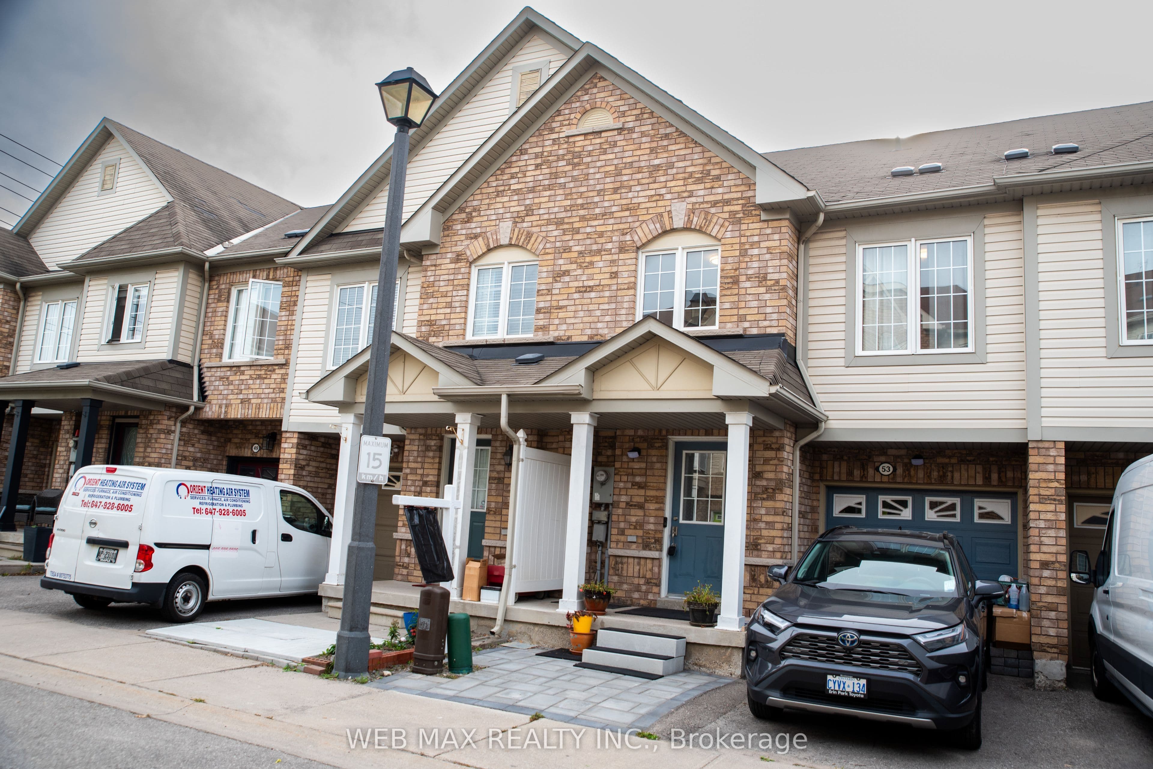 53 Ventura Lane, Ajax, ON L1T 0C3