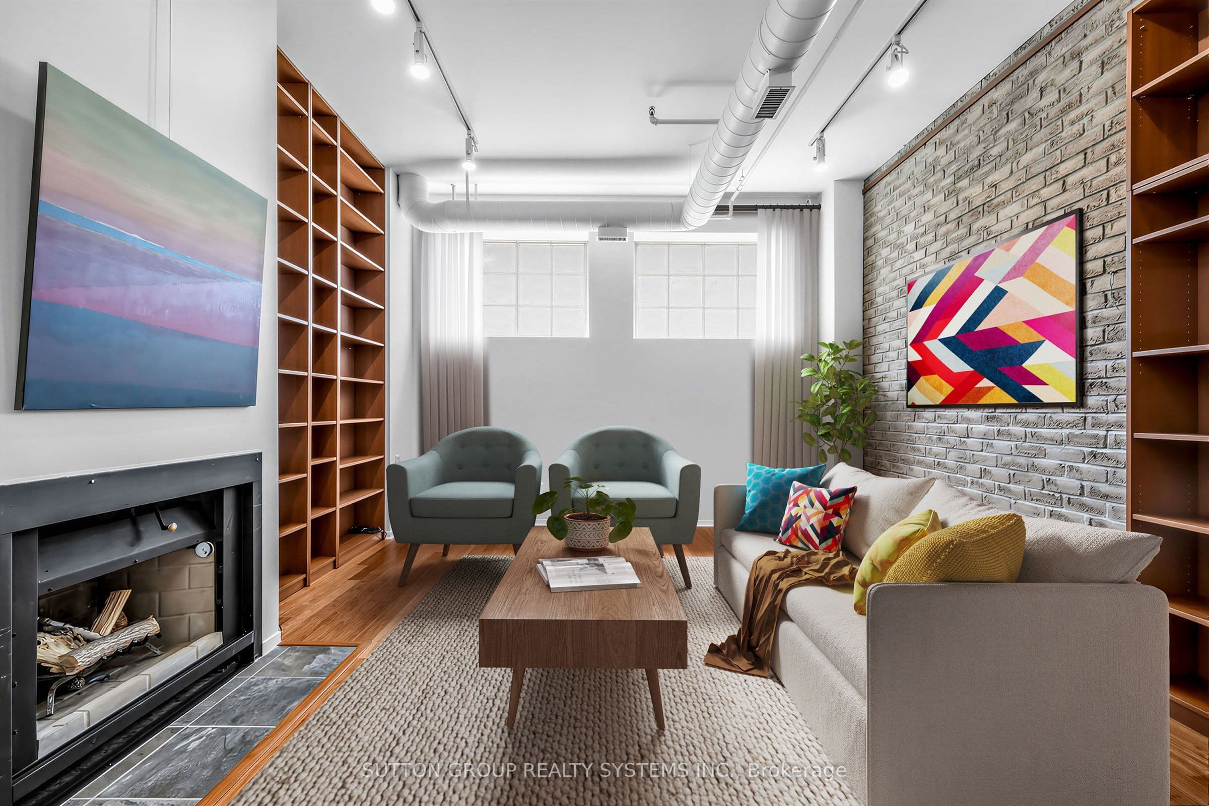6 Bartlett Avenue W 5, Toronto, ON M6H 3E7