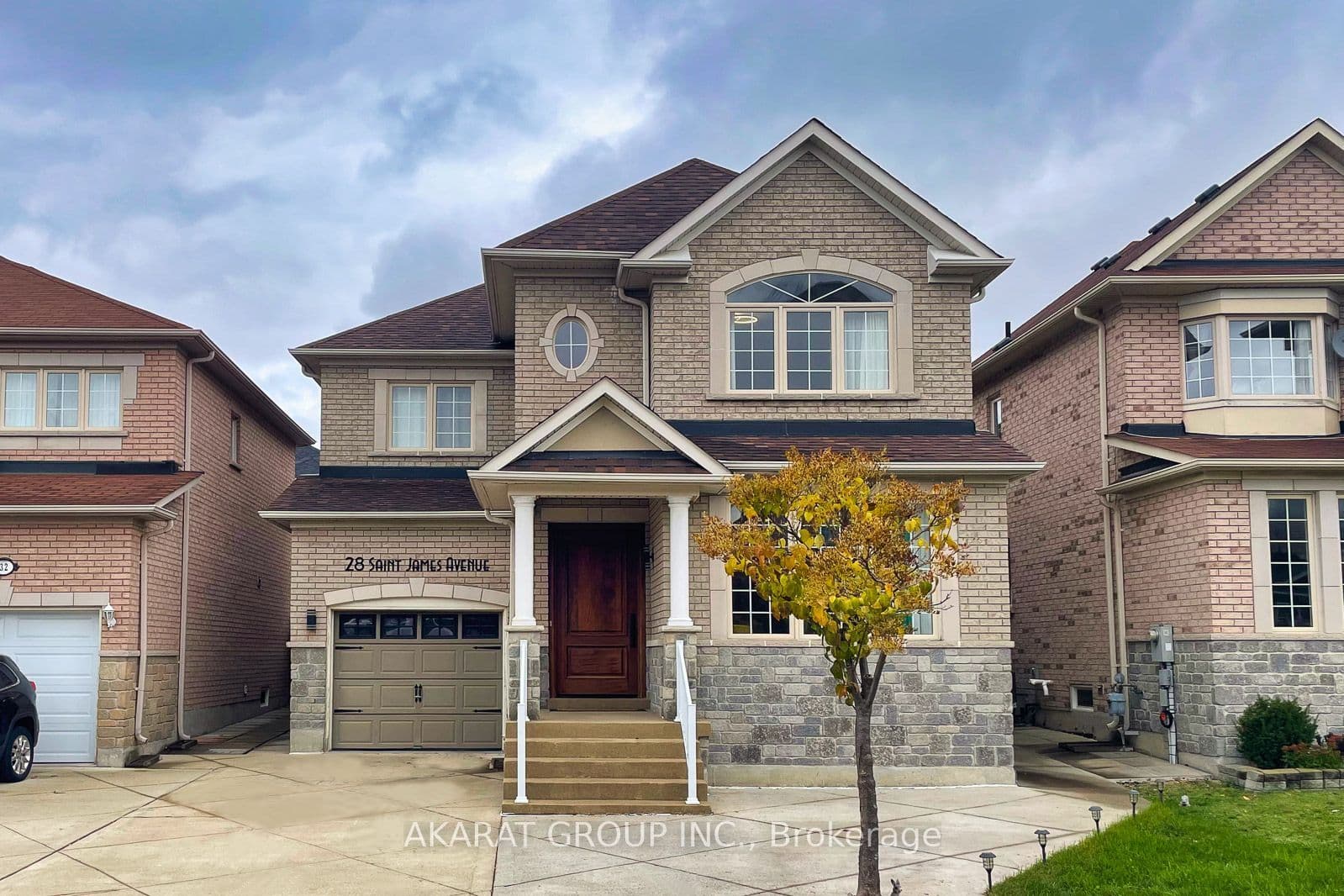 28 Saint James Avenue, Vaughan, ON L4H 3E4