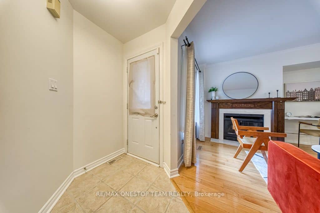 1376 Hazel Mccleary Drive, Oakville, ON L6J 7B1