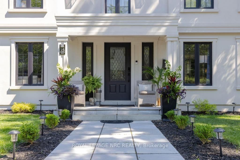 15 Wychwood Road, St. Catharines, ON L2R 3S1