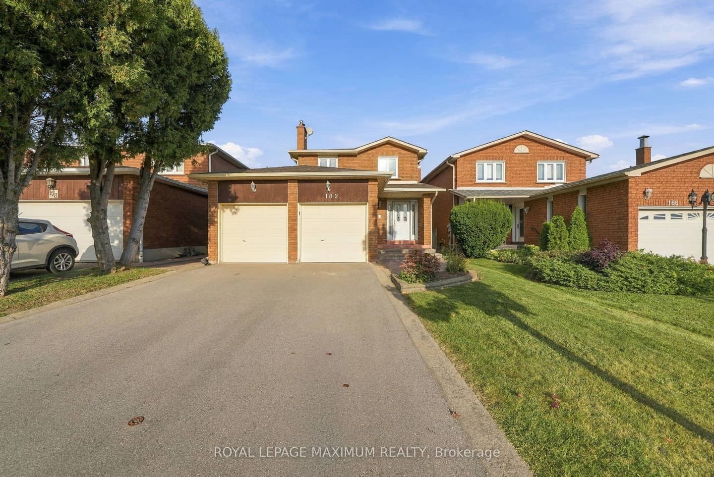 182 Nestor Crescent, Vaughan, ON L4L 5A1