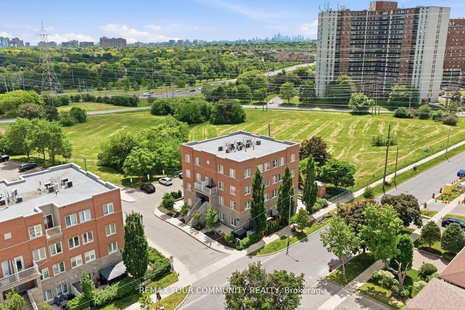 35 Richgrove Drive #204, Toronto, ON M9R 0A3