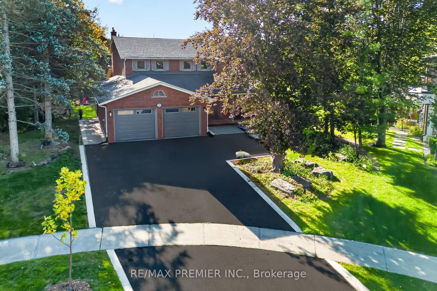 35 Yellow Pine Crescent, Vaughan, ON L4L 3G8