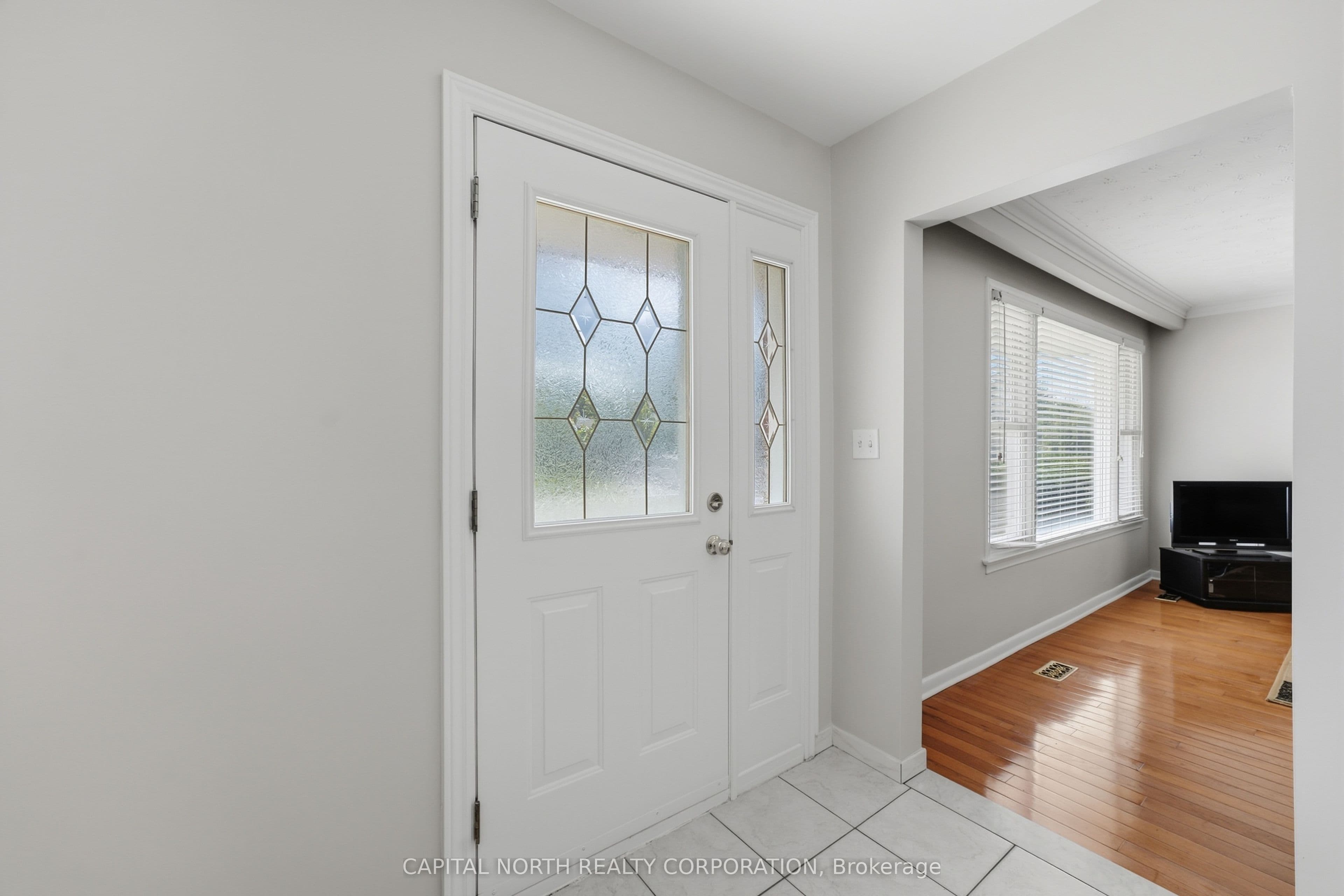 152 Katherine Road, Toronto, ON M3K 1J7