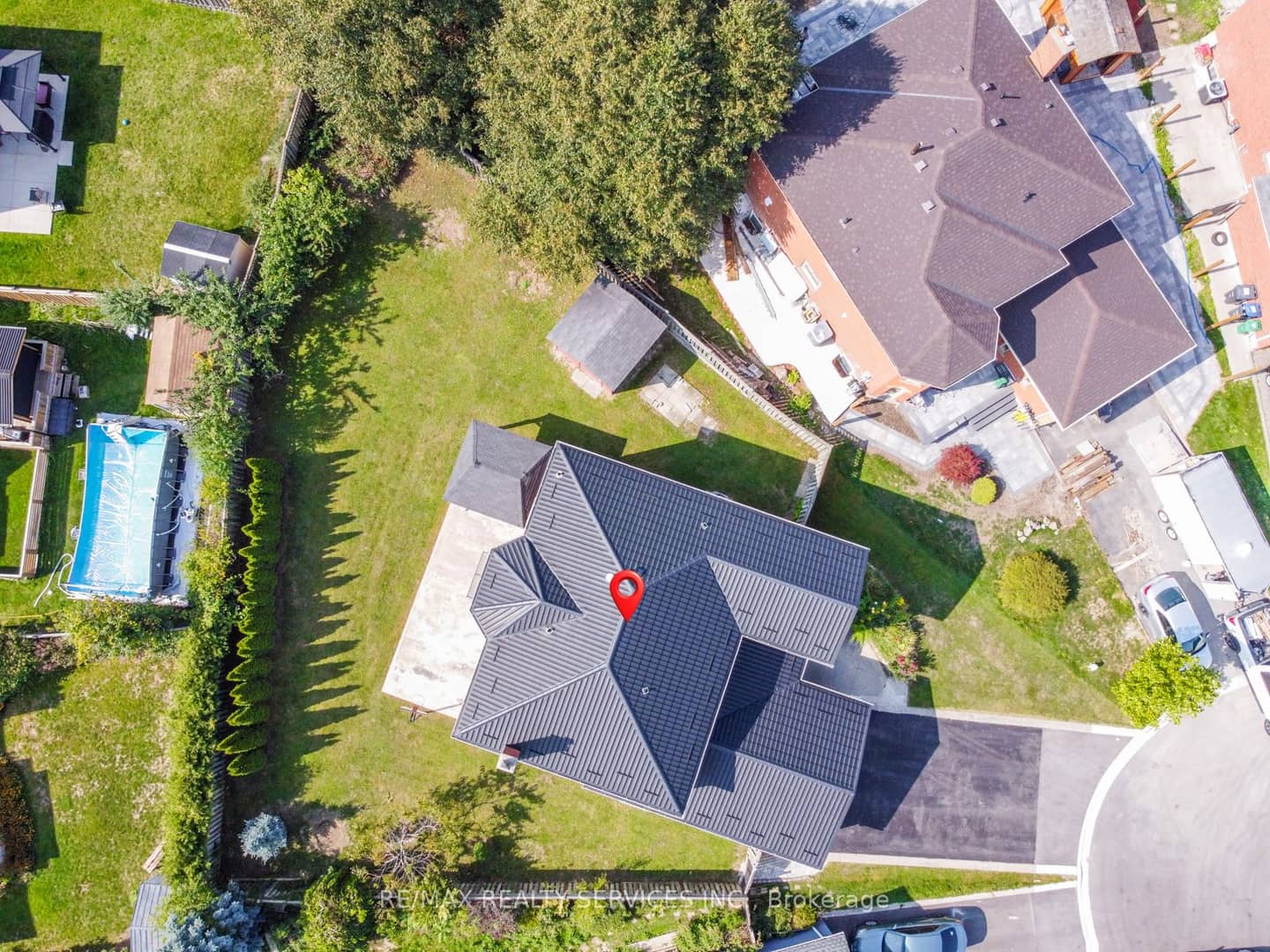 10 St Mark Place, Brampton, ON L6X 3W5