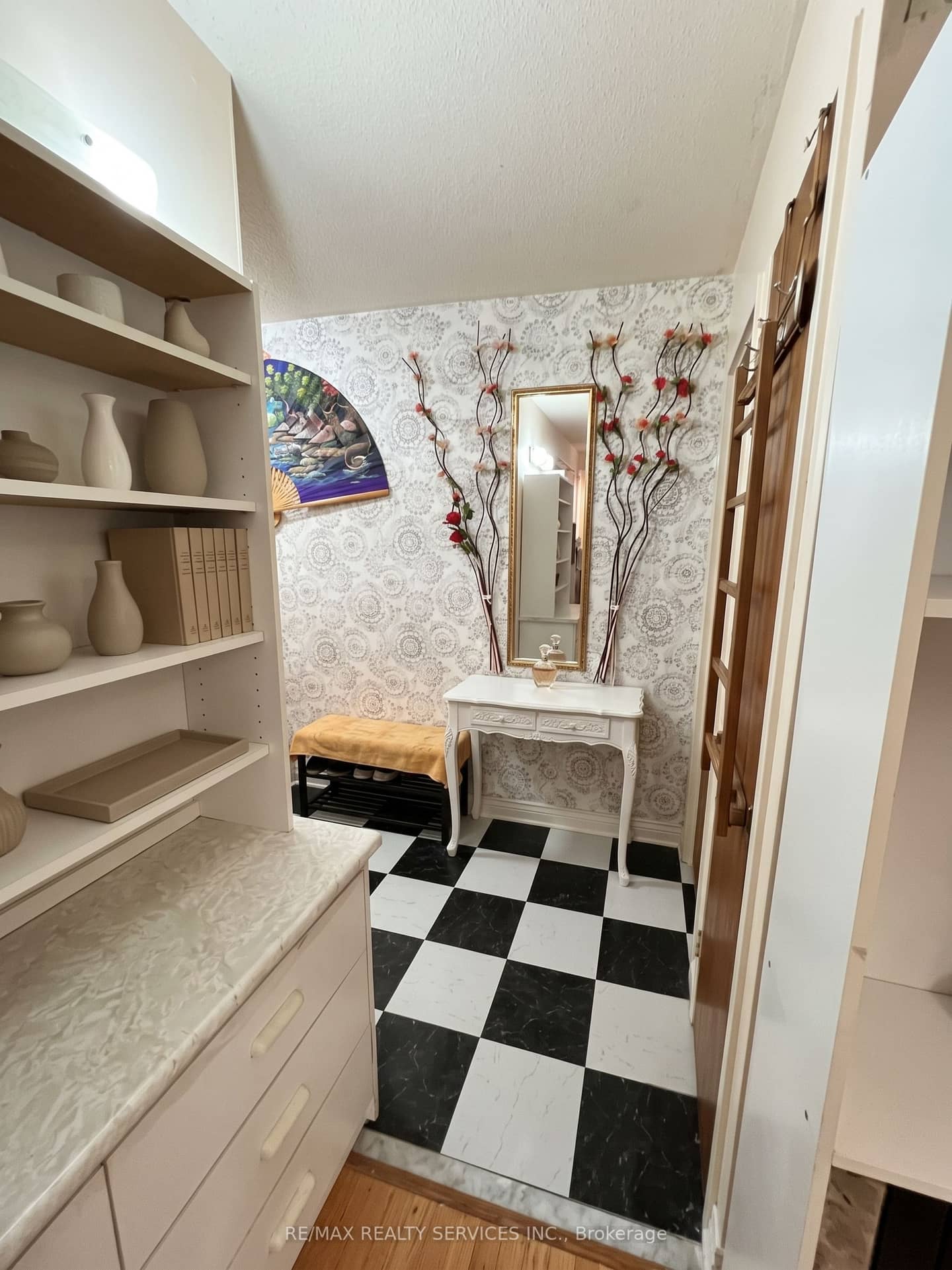 60 Stevenson Road 501, Toronto, ON M9V 2B4