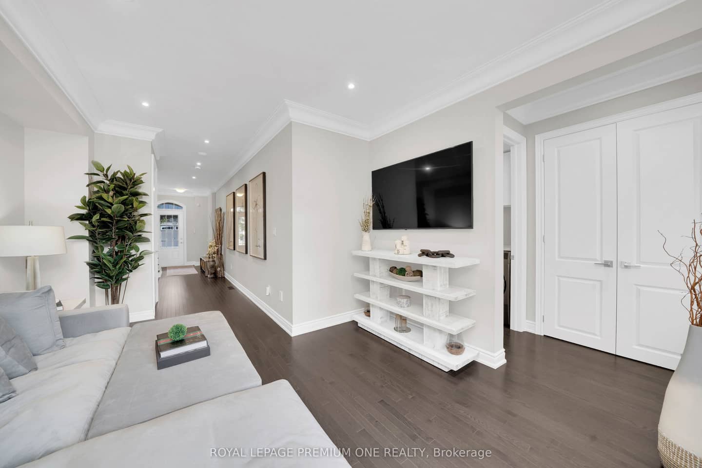 86 Glazebrook Drive, Vaughan, ON L4L 0H9