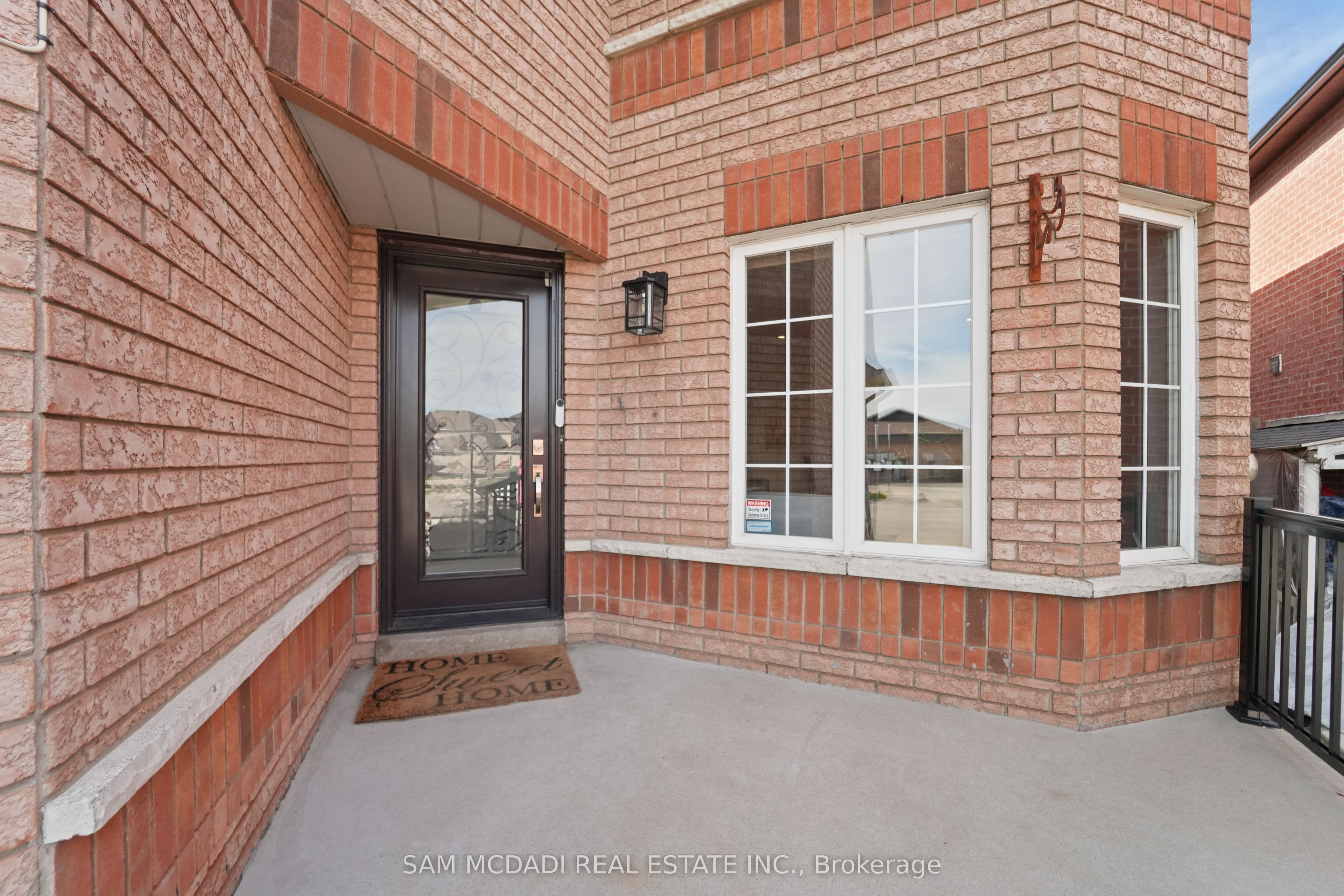 525 Driftcurrent Drive, Mississauga, ON L4Z 3Z2