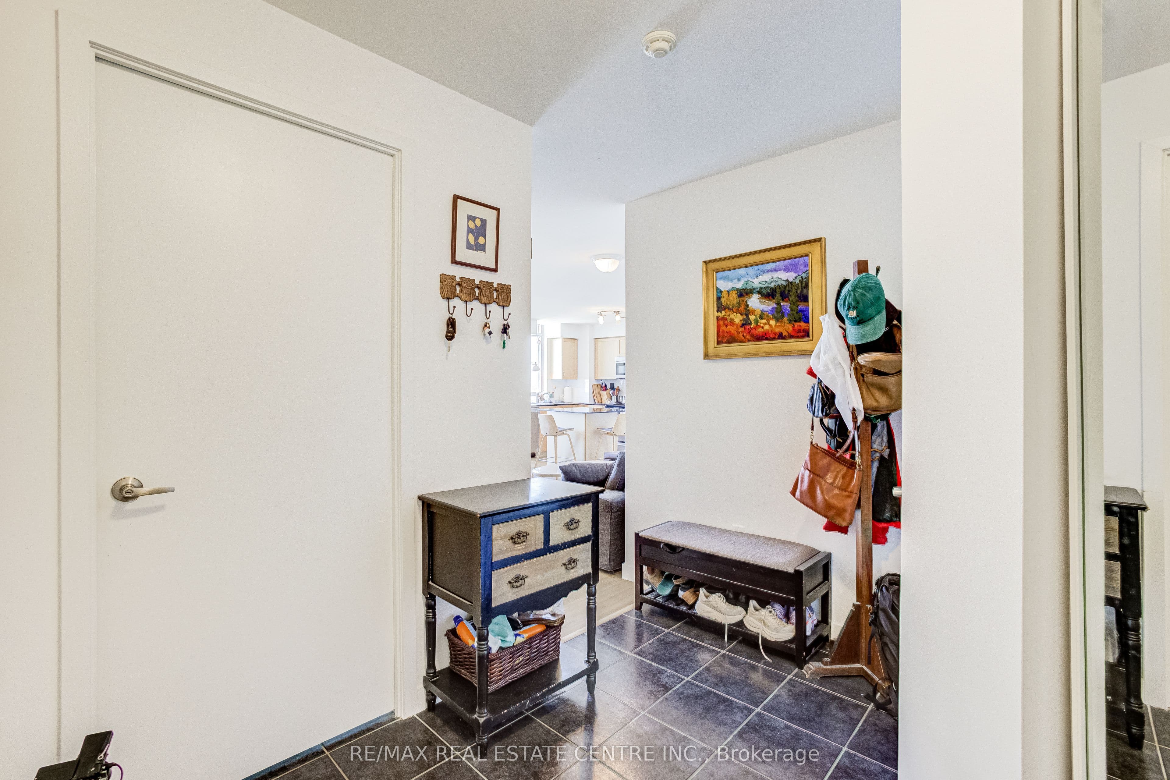 816 Lansdowne Avenue 1409, Toronto, ON M6H 4K6