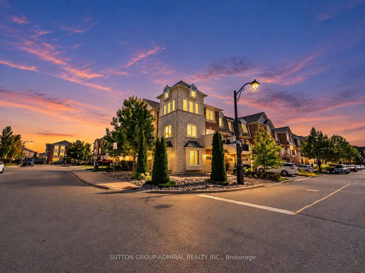 43 Deans Drive, Toronto, ON M1L 0B9
