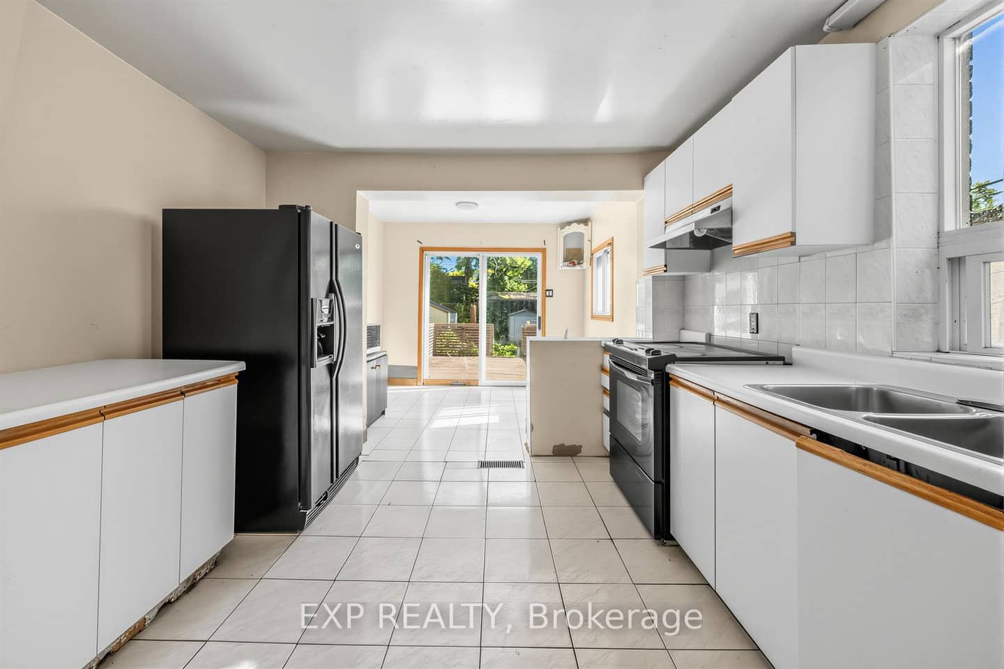 511 Carlaw Avenue, Toronto, ON M4K 3J3