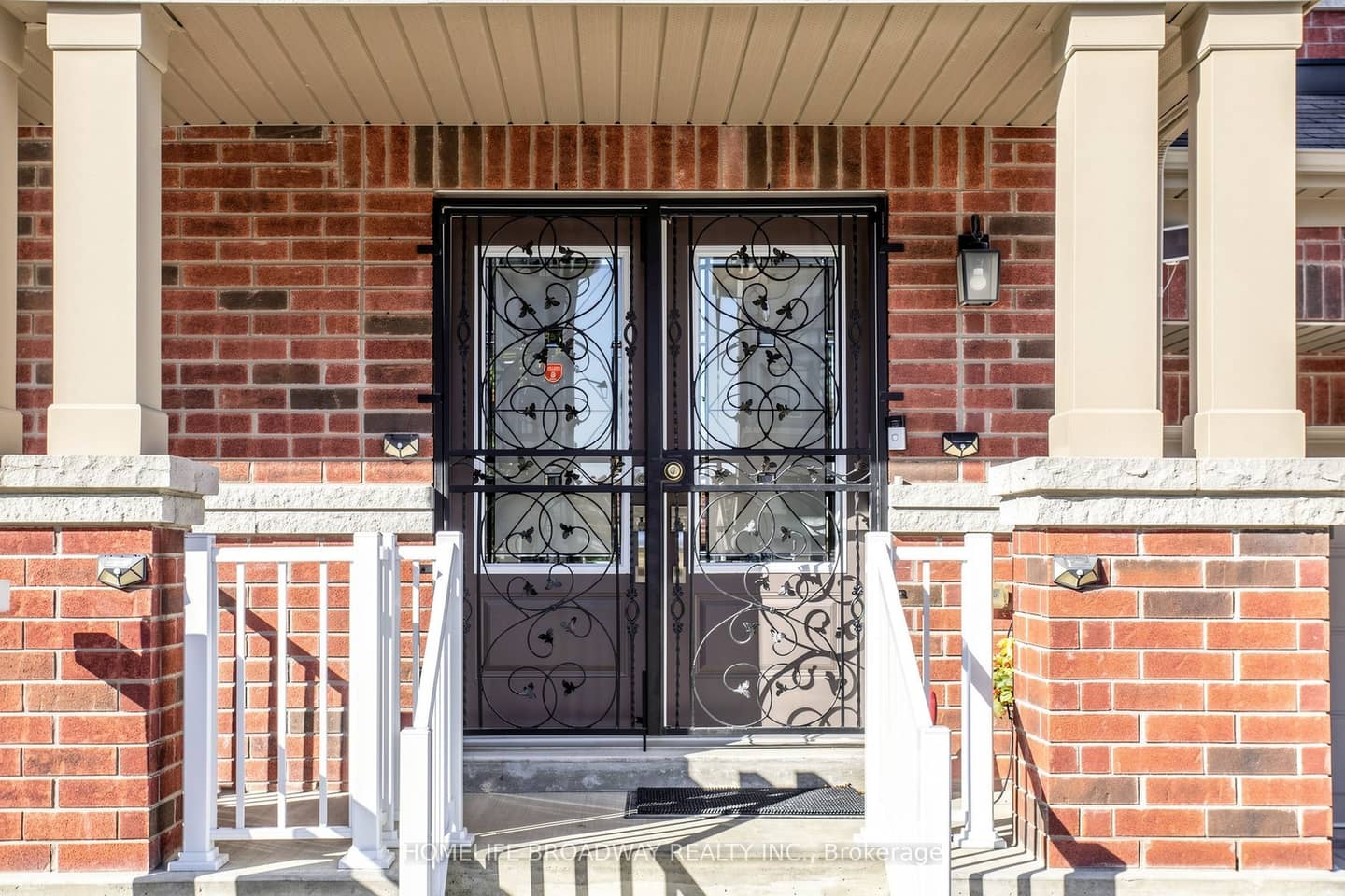 112 Ness Drive, Richmond Hill, ON L4S 0K7