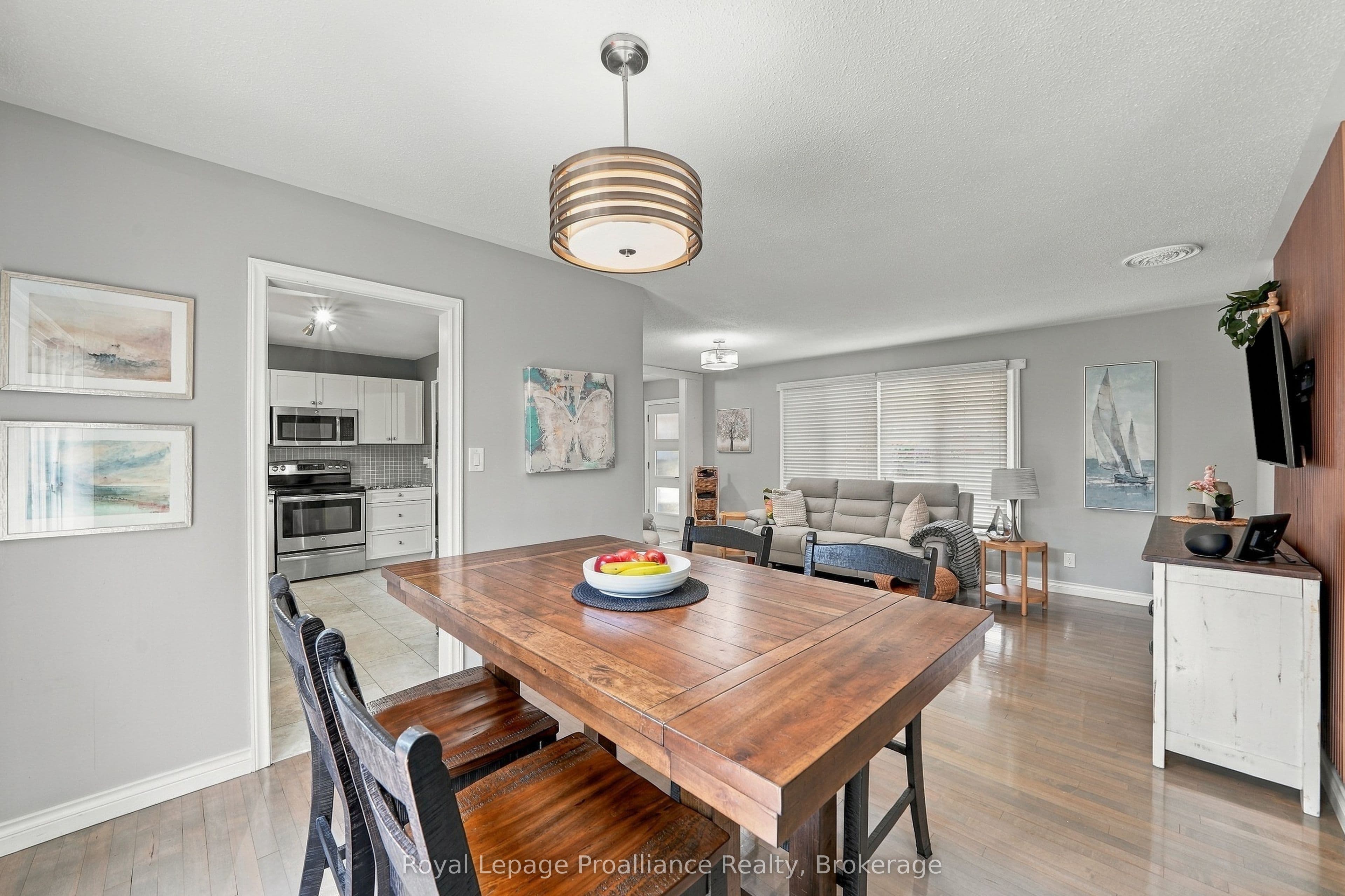 12 Orchard Crescent, Brighton, ON K0K 1H0