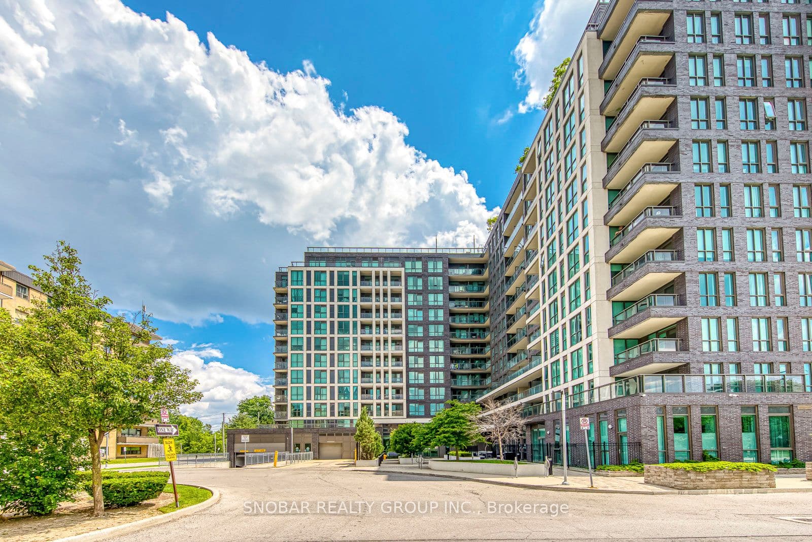 80 Esther Lorrie Drive 618, Toronto, ON M9W 0C6