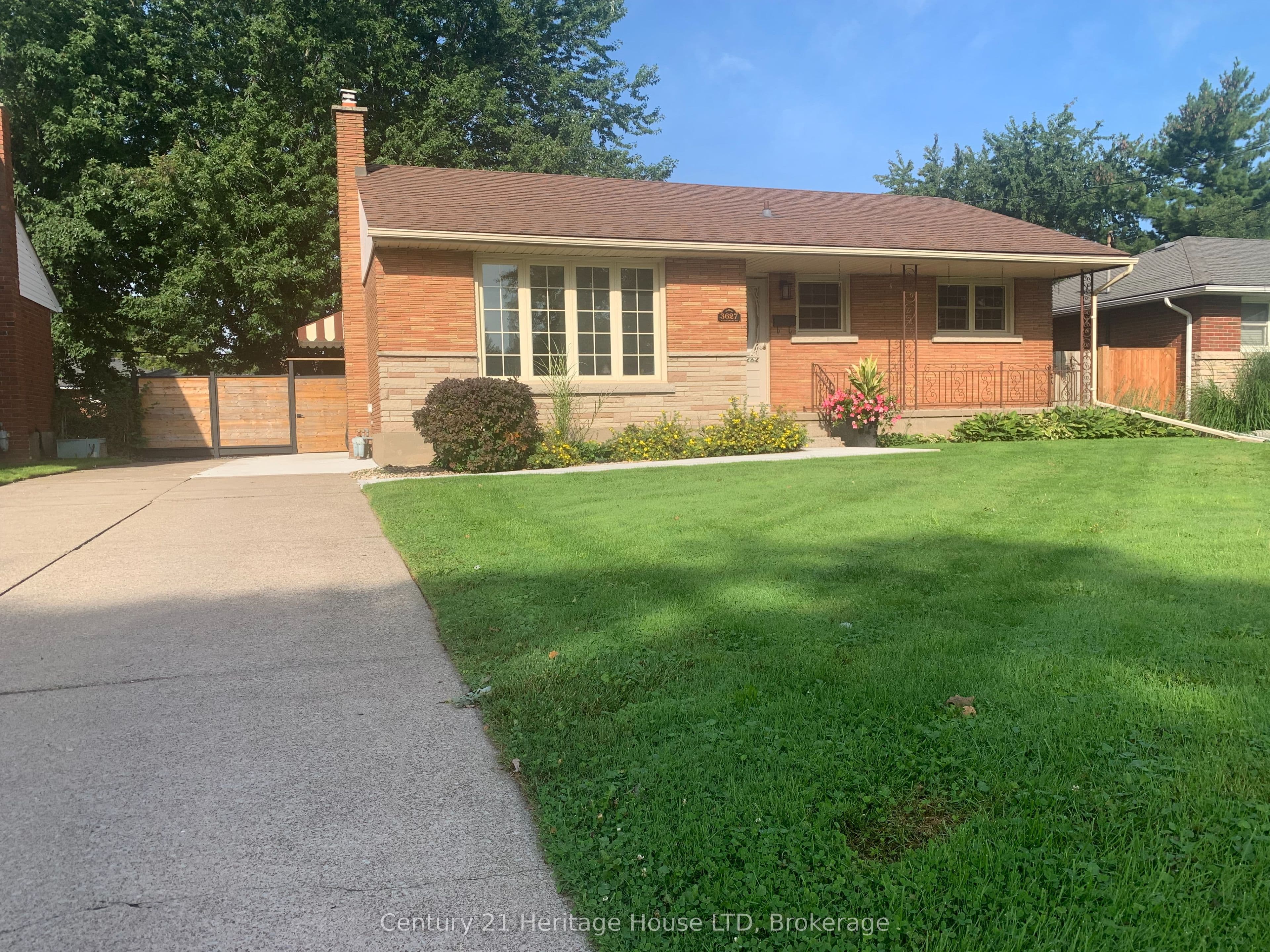 3627 Windermere Road, Niagara Falls, ON L2J 2Y3