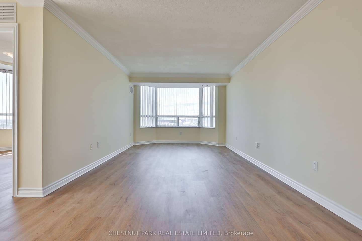 228 Bonis Avenue E 2705, Toronto, ON M1T 3W4
