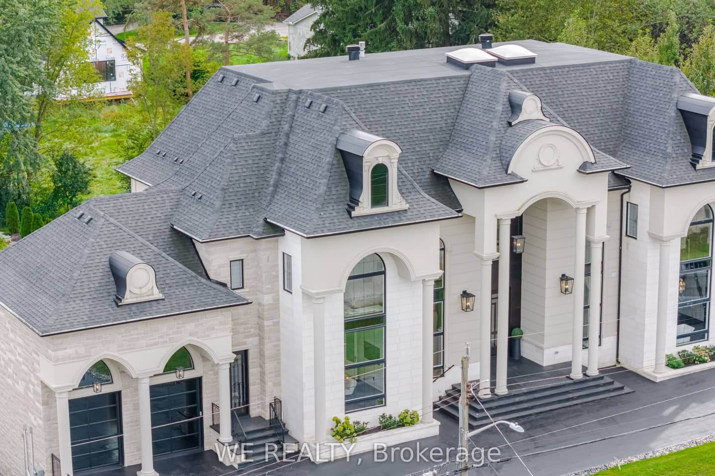 253 Martins Street, Pickering, ON L1V 2P9
